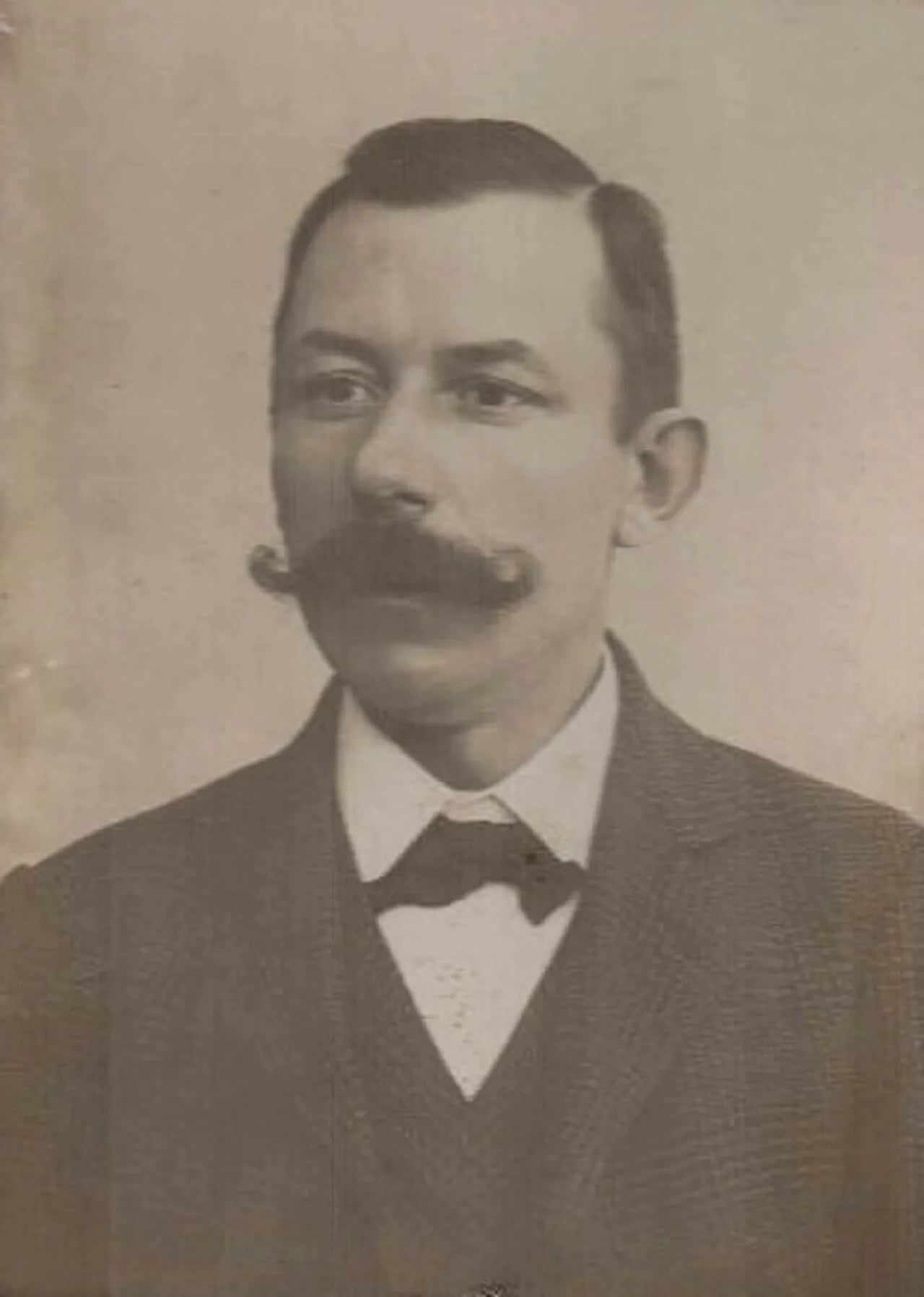 Portrait of Giusto Calvi (1865–1908) – memorial page