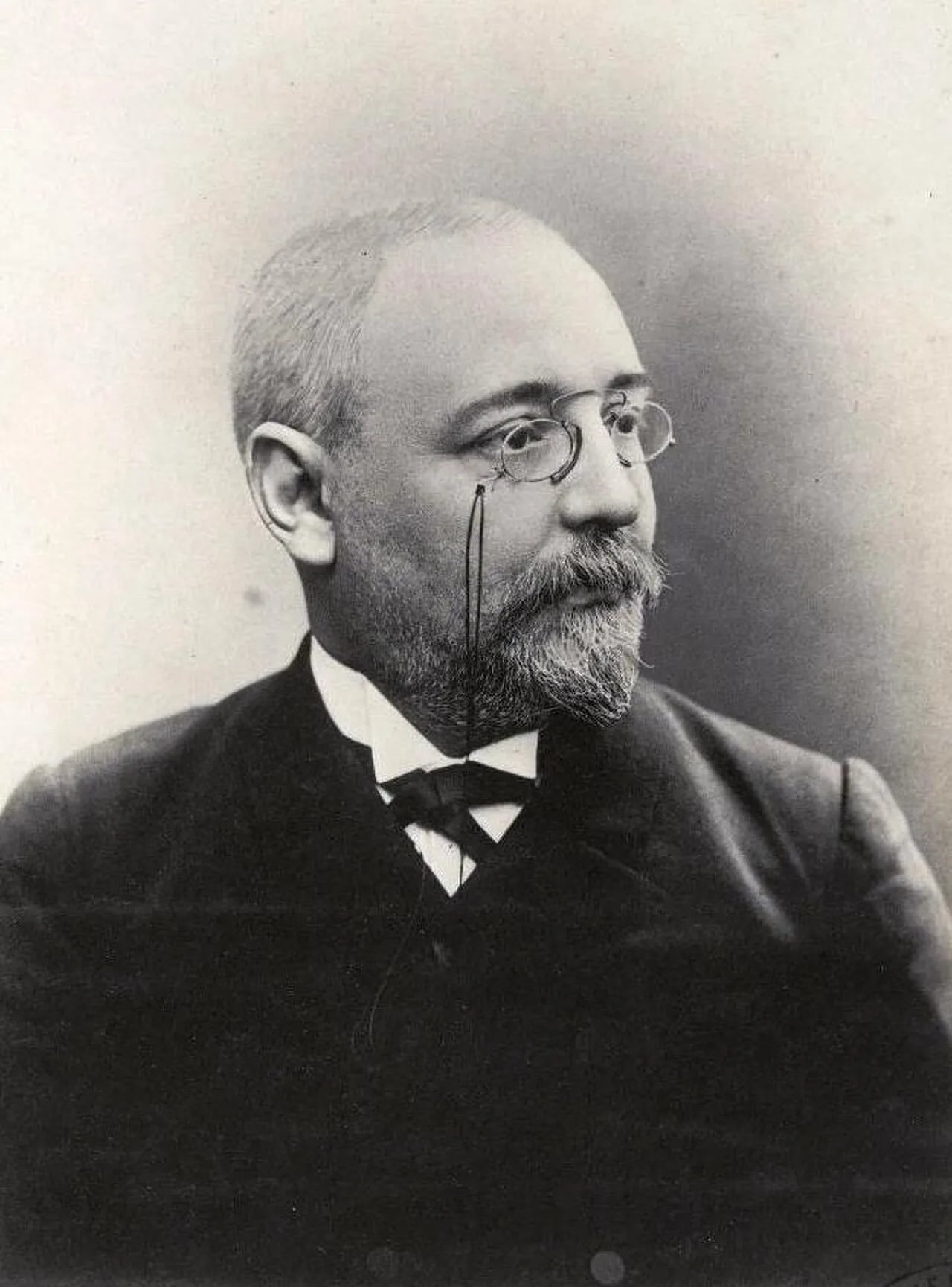 Portrait of Alfred Breuillé (1847–1929) – memorial page