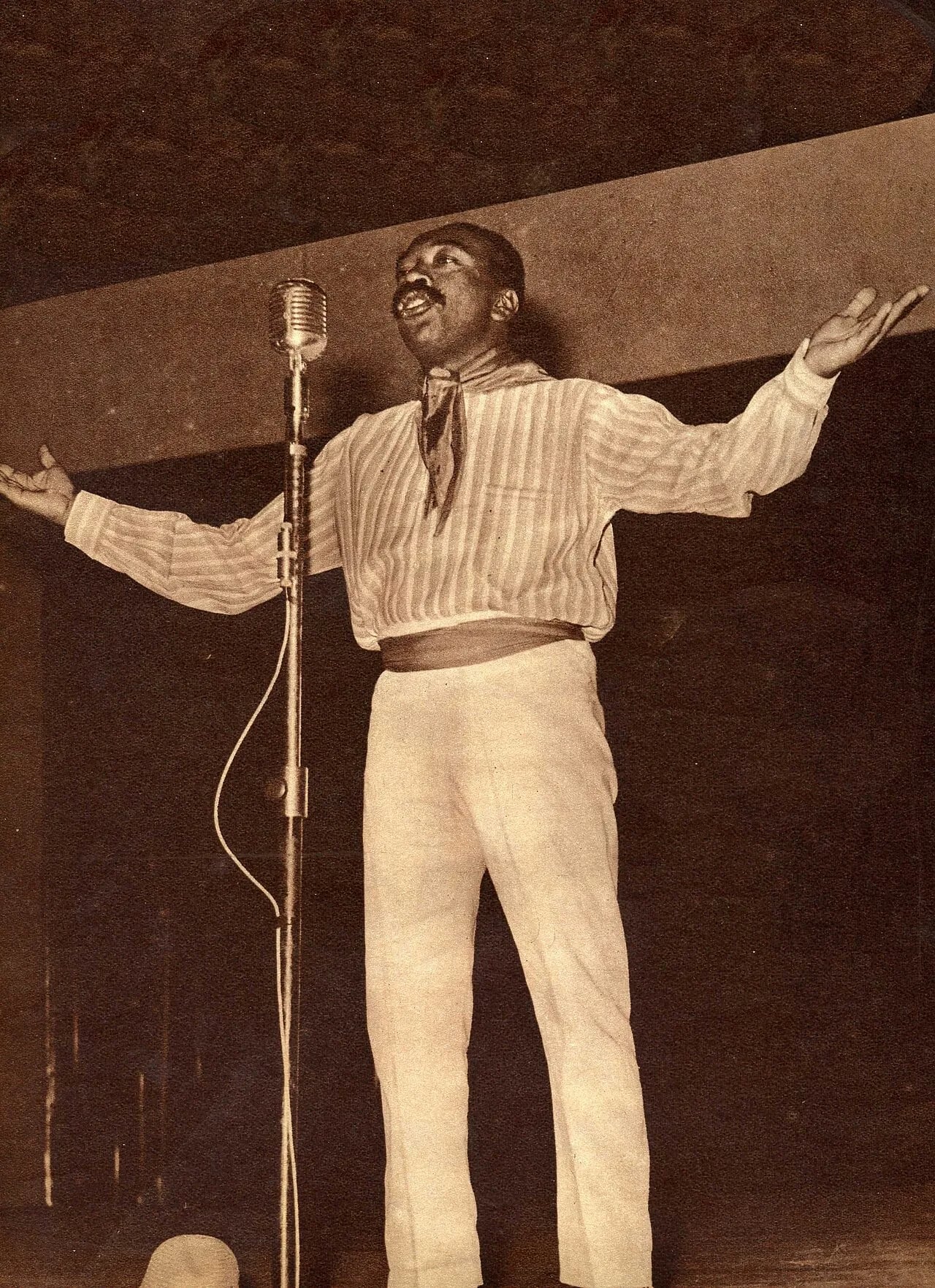Portrait of Nicomedes Santa Cruz (1925–1992) – memorial page