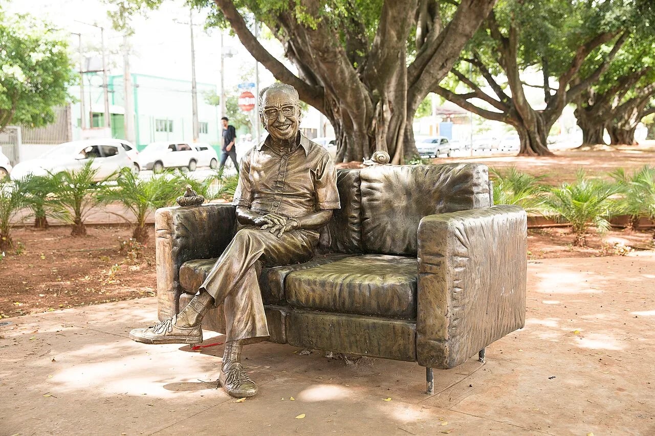 Porträt von Manoel de Barros (1916–2014) – Gedenkseite