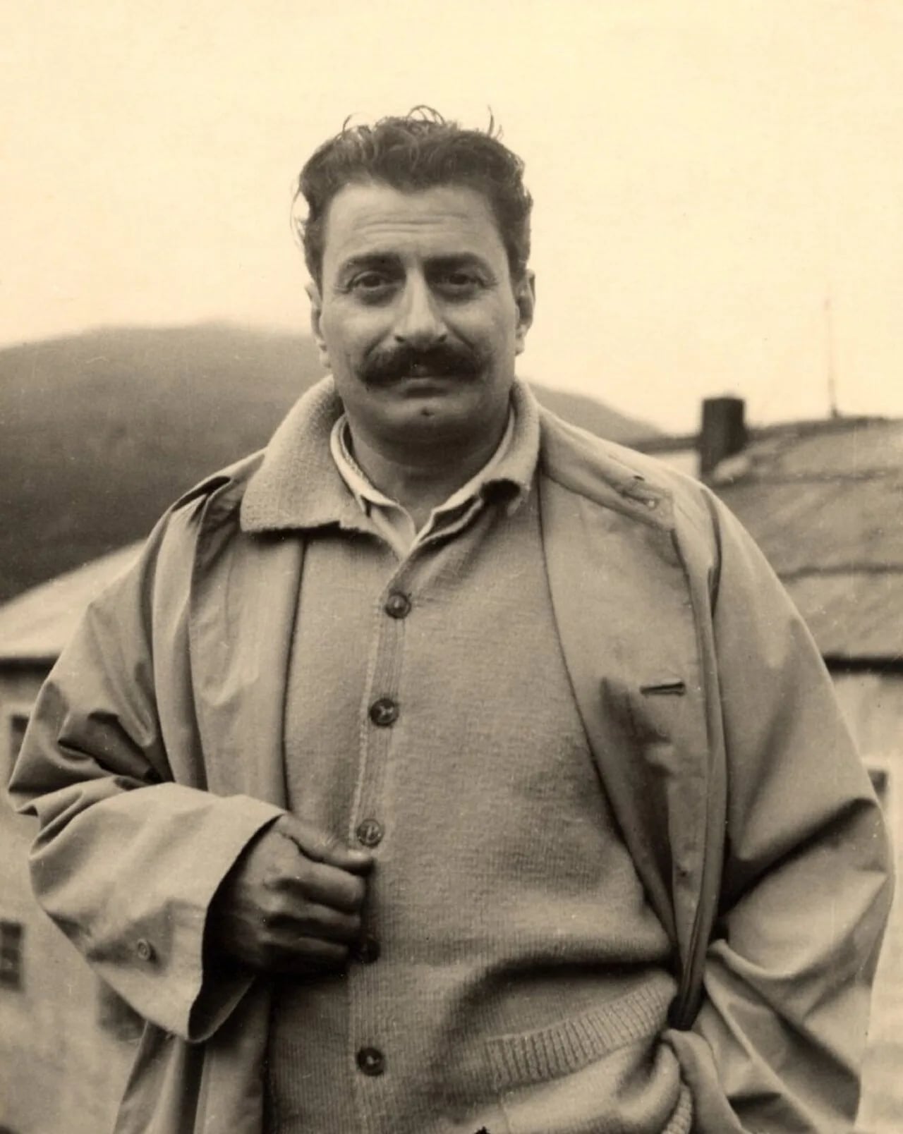 Portrait of Giovannino Guareschi (1908–1968) – memorial page