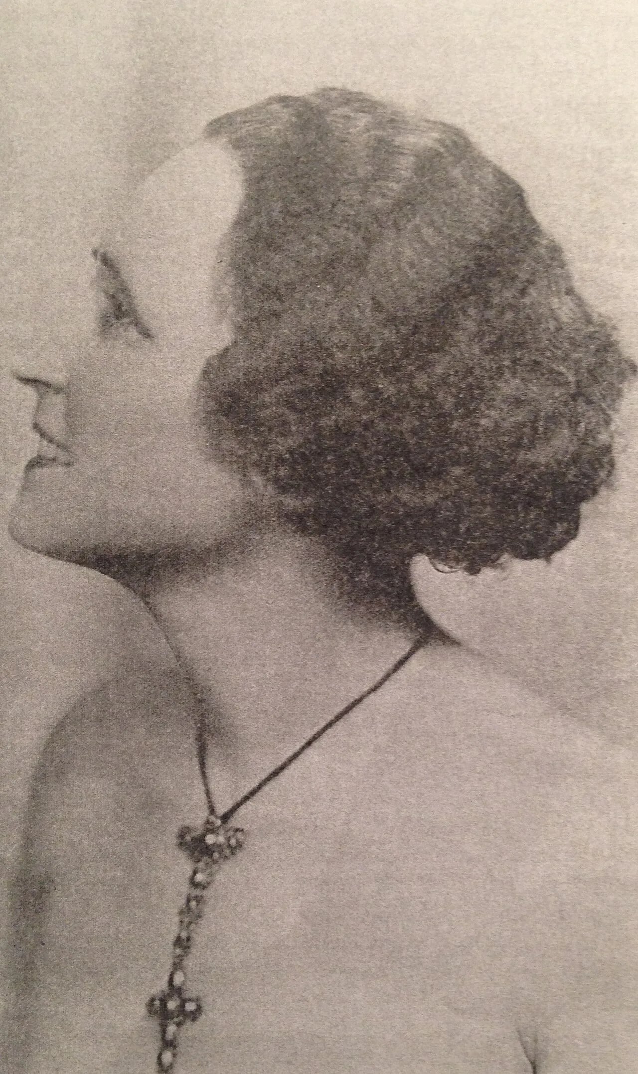 Portrait of Isotta Gervasi (1889–1967) – memorial page
