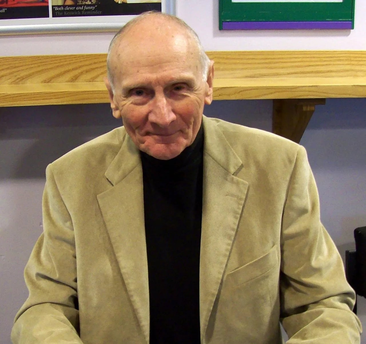 Porträt von John Carey (1934–2025) – Gedenkseite
