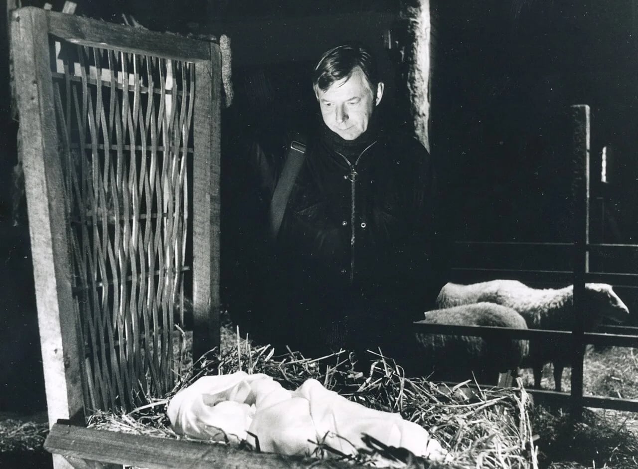 Portrait of John Wells (1936–1998) – memorial page