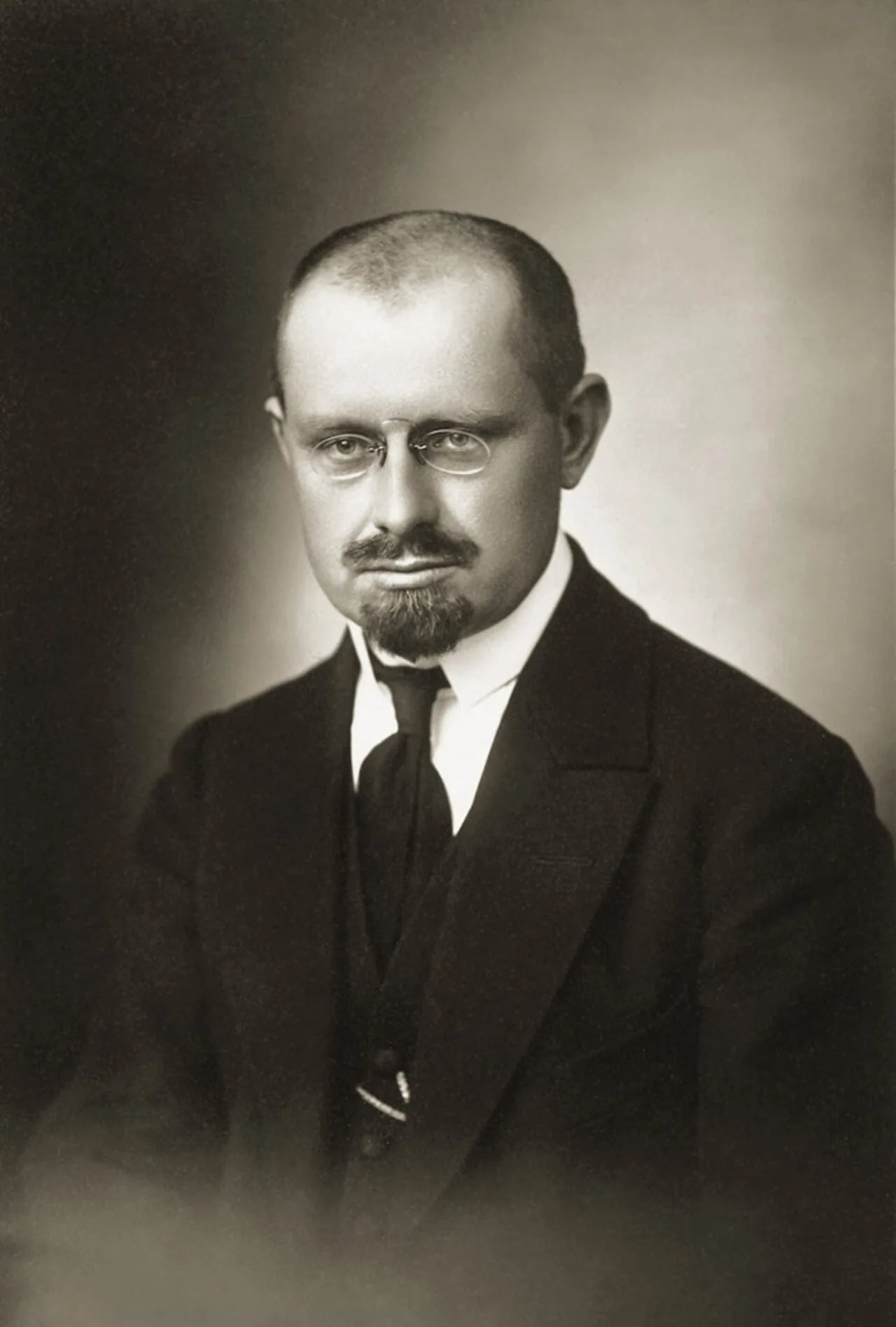 Portrait of Aleksandras Stulginskis (1885–1969) – memorial page