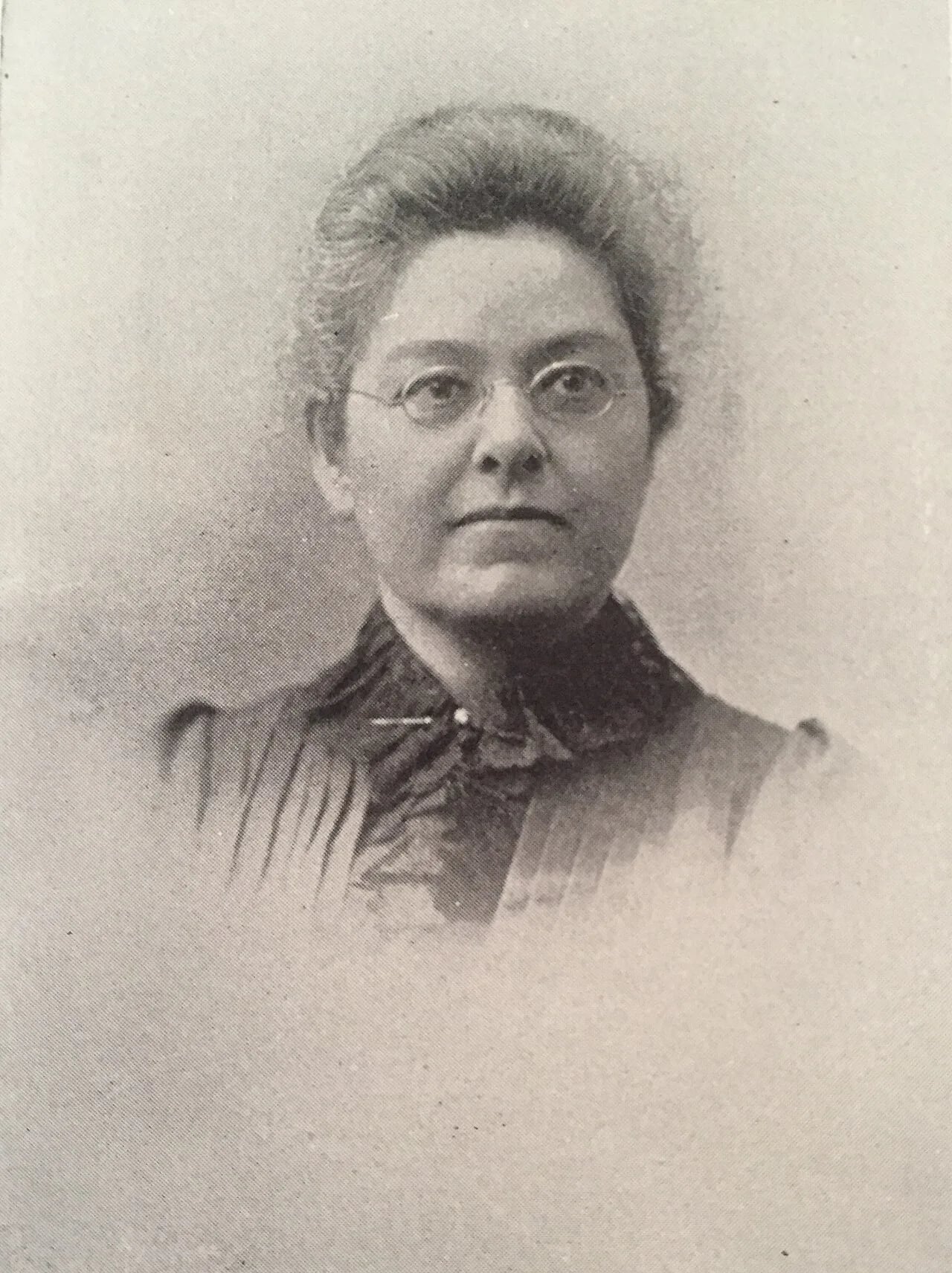 Portrait of Ida Joe Brooks (1853–1939) – memorial page