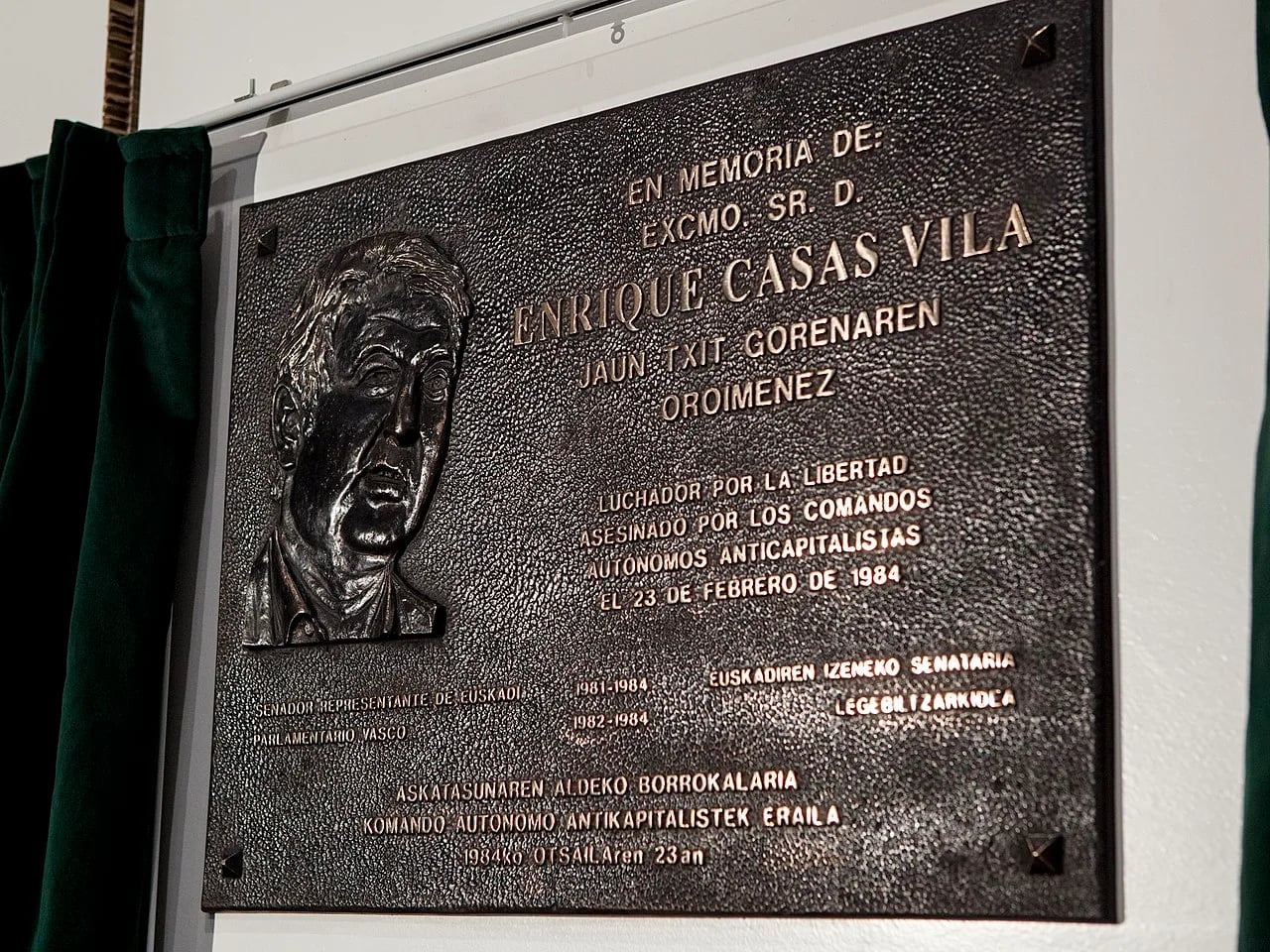 Porträt von Enrique Casas (1943–1984) – Gedenkseite