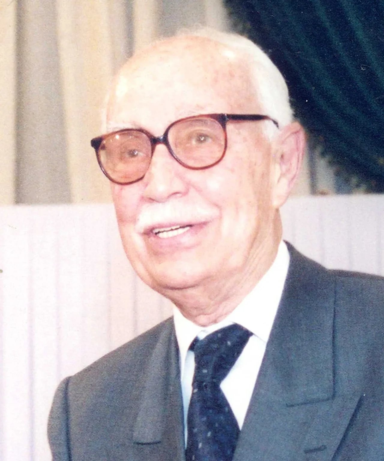 Portrait of Abdelkrim Ghallab (1919–2017) – memorial page