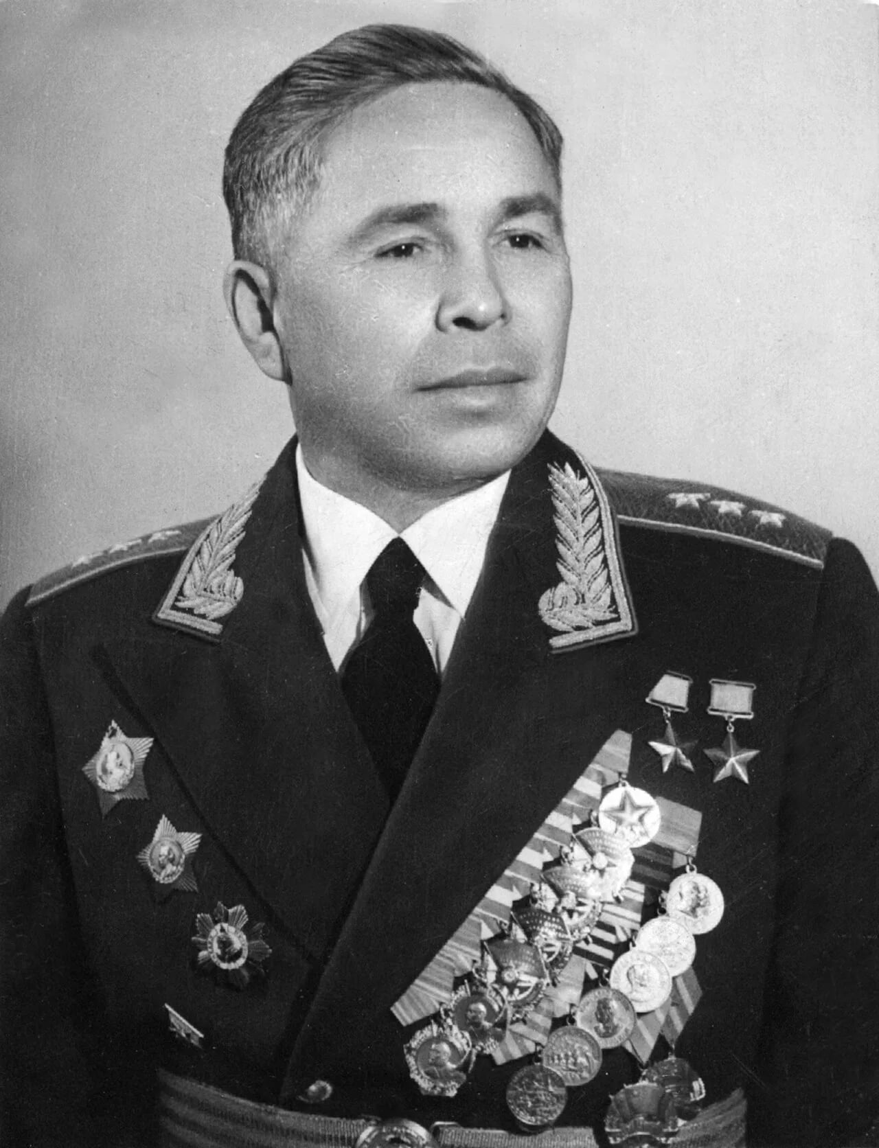 Porträt von Afanassi Pawlantjewitsch Beloborodow (1903–1990) – Gedenkseite