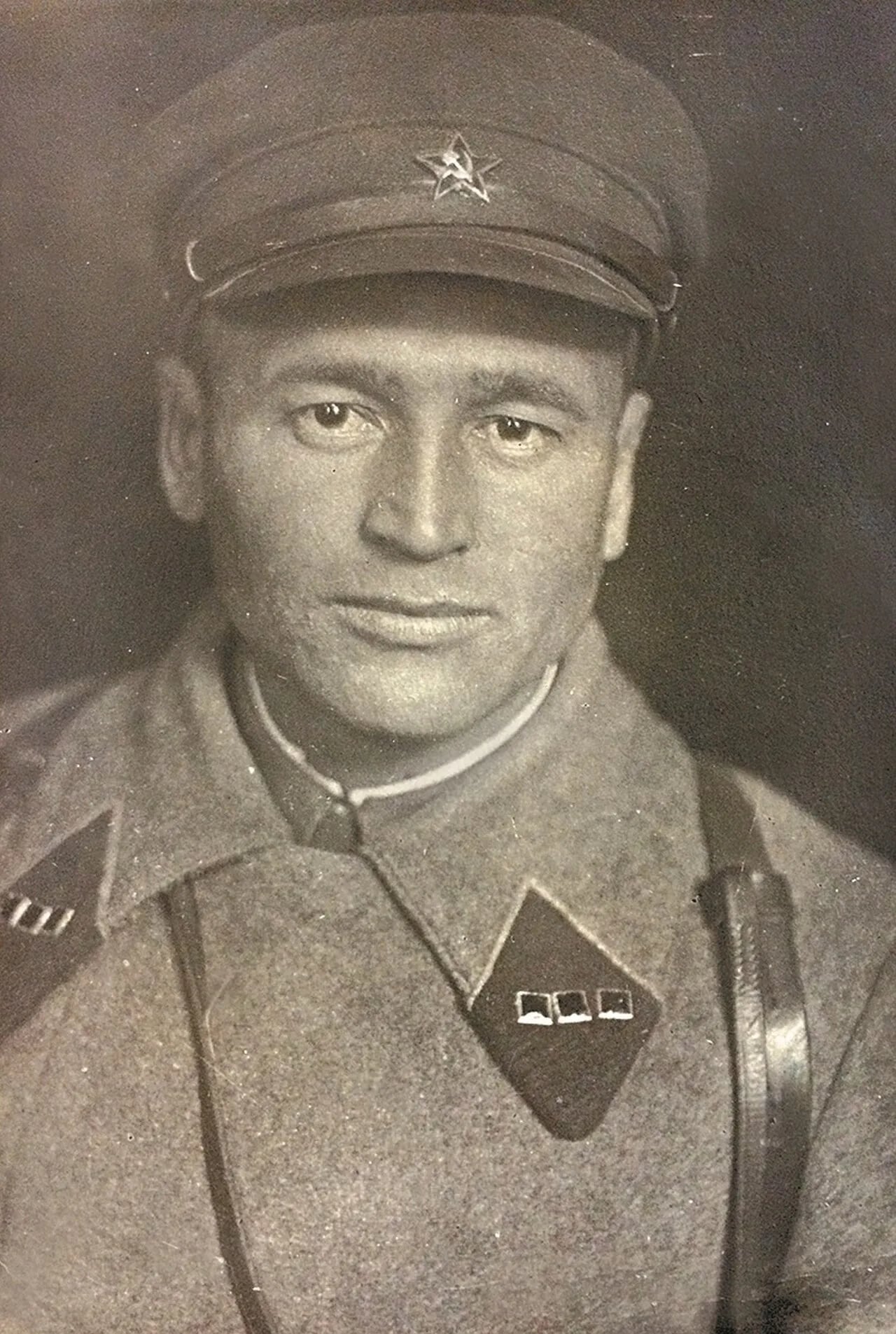 Portrait of Ğabdulla Zölqarnäy (1905–1935) – memorial page