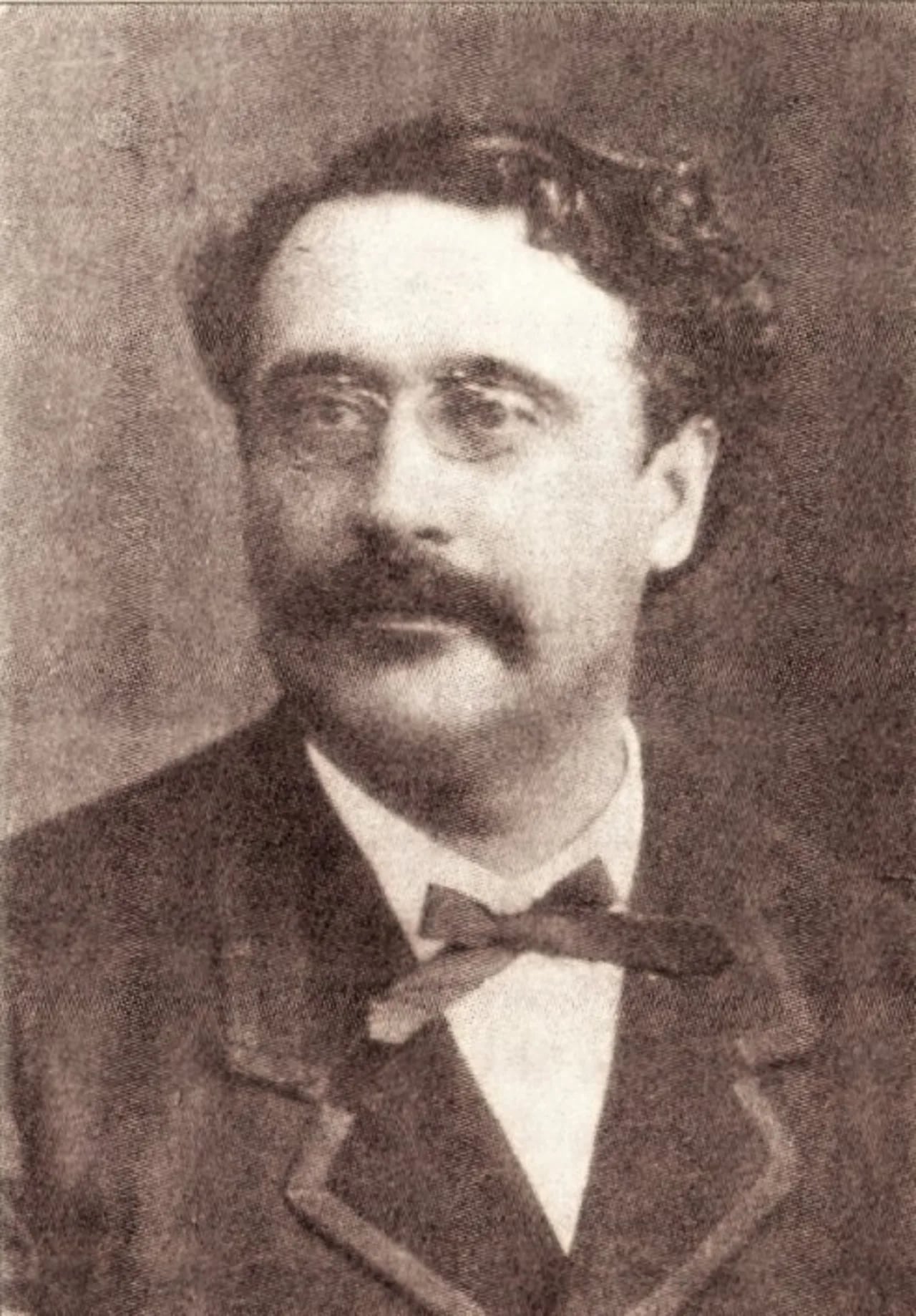 Porträt von Luigi De Crecchio (1832–1894) – Gedenkseite