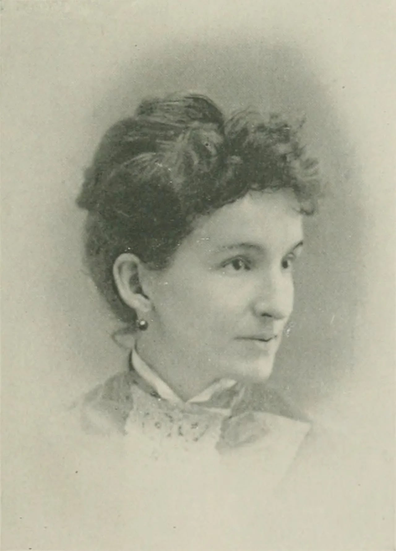 Portrait of Emma Whitcomb Babcock (1849–1926) – memorial page