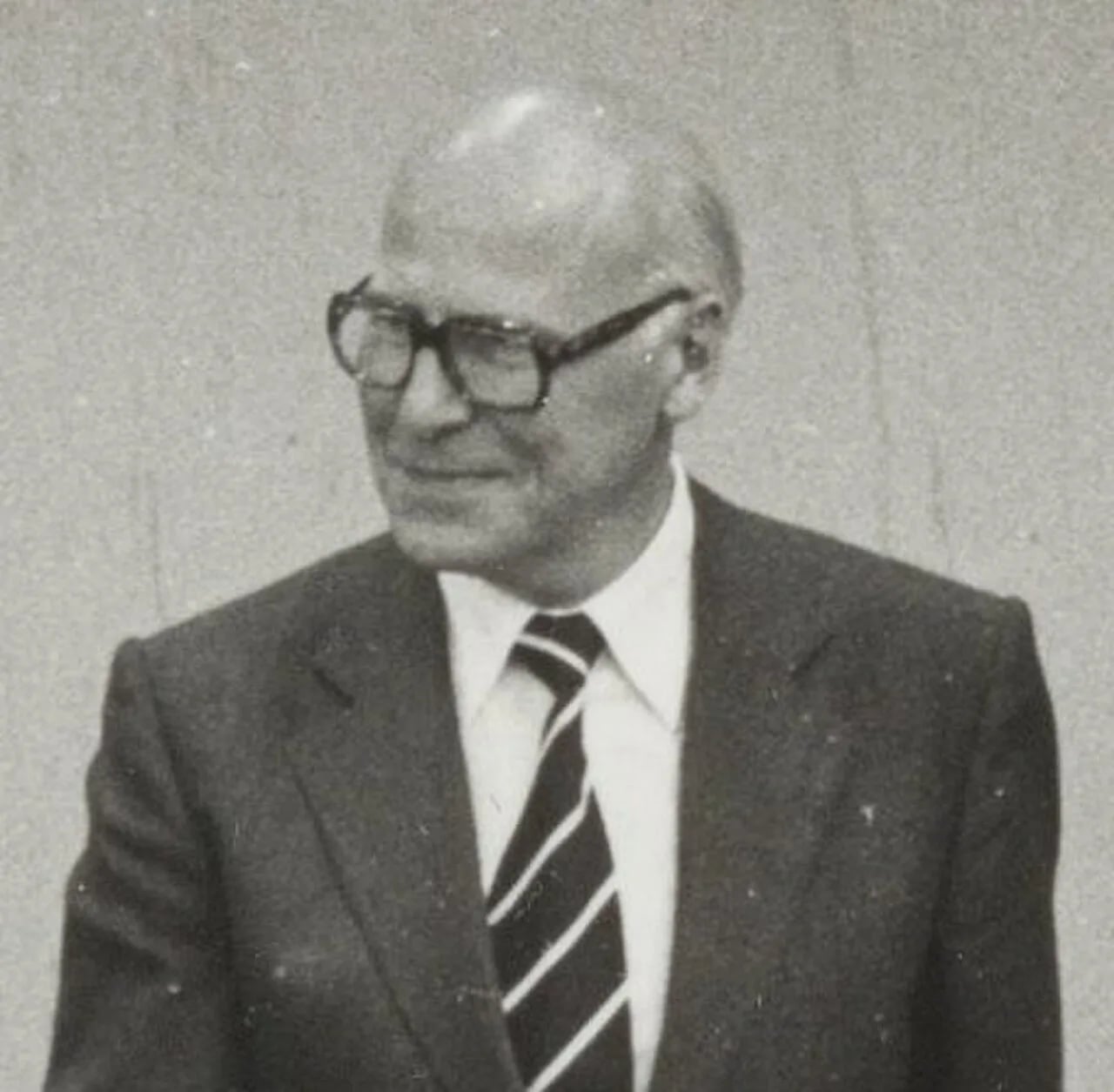Porträt von Gerrit Weekhout (1925–2017) – Gedenkseite