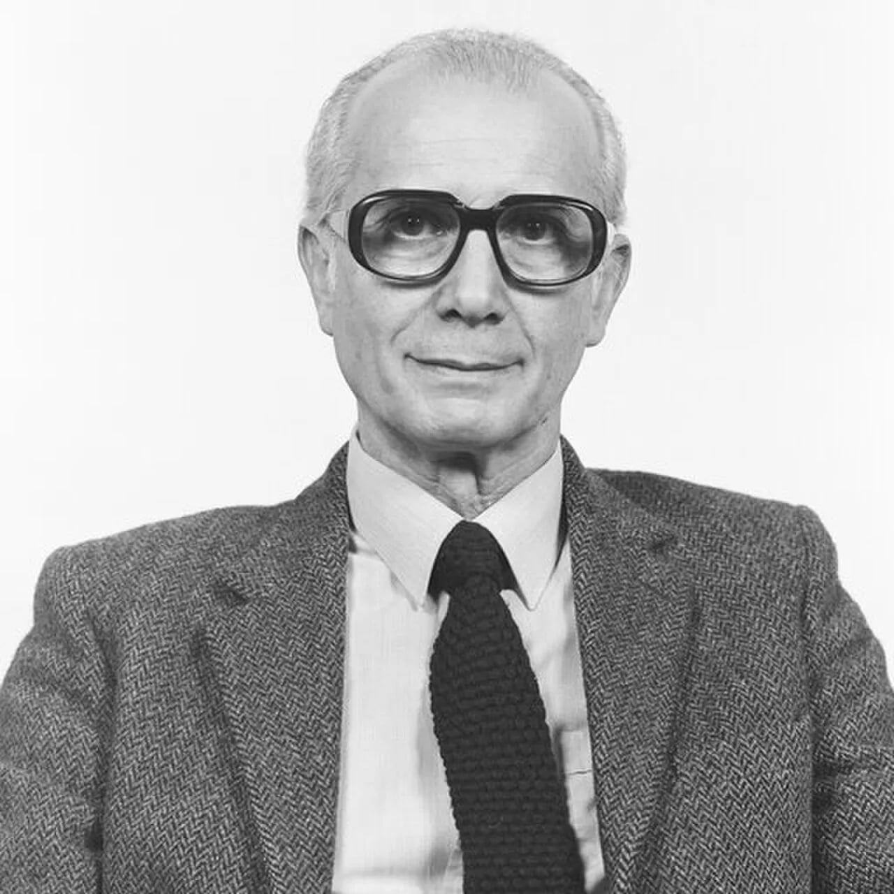 Porträt von Michele Columbu (1914–2012) – Gedenkseite