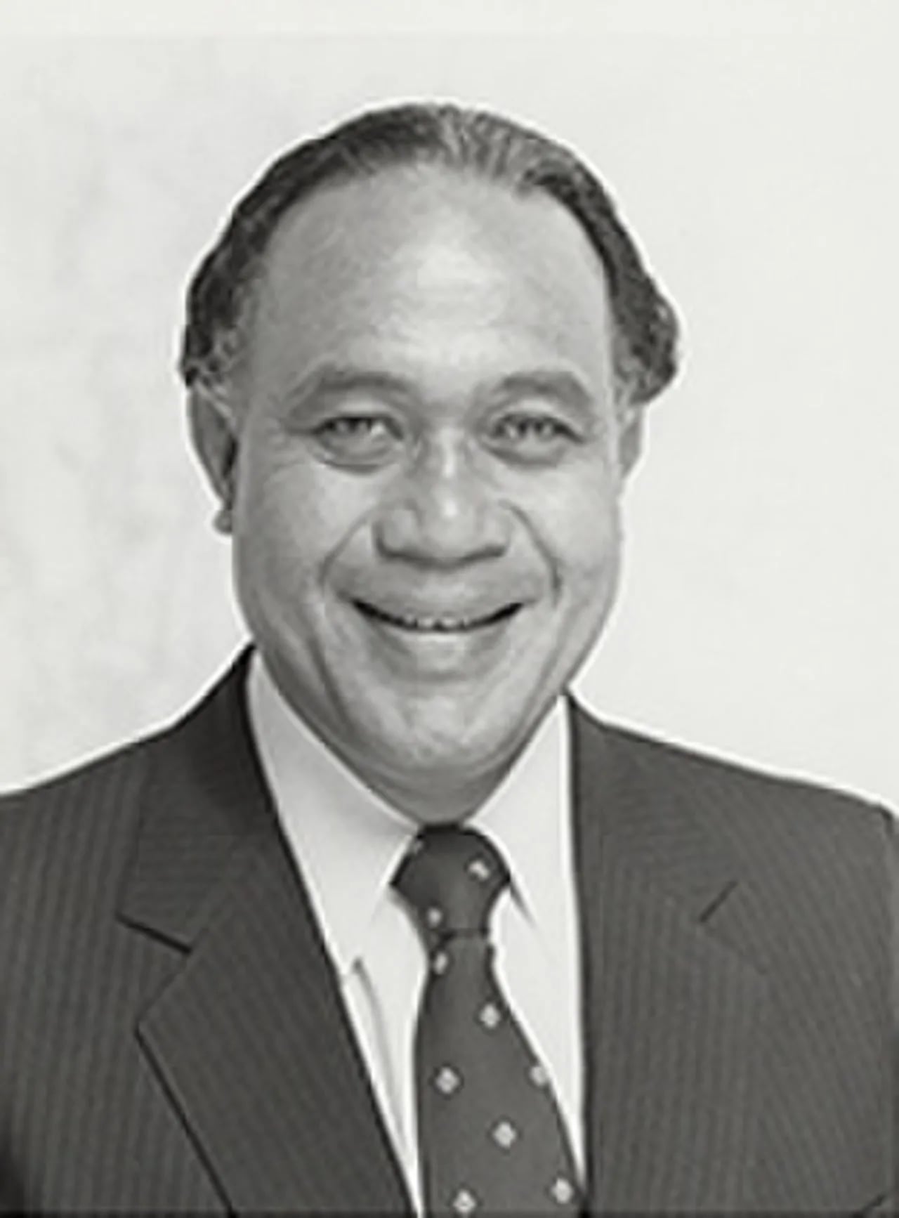 Portrait of Fofó Iosefa Fiti Sunia (1937–2025) – memorial page
