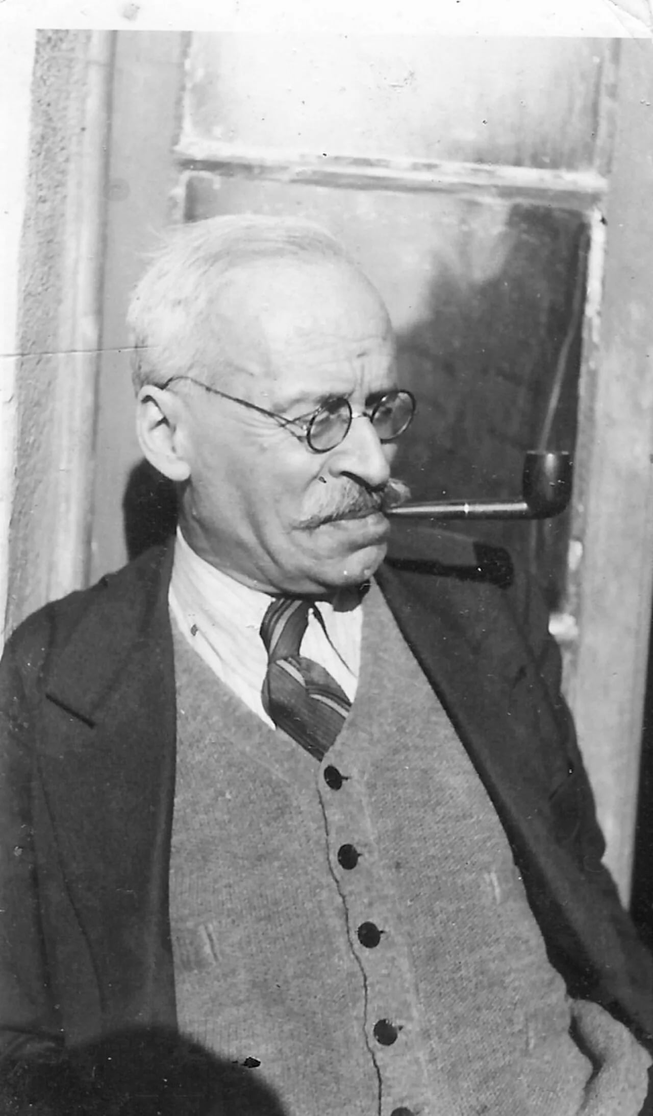 Porträt von Paolo Vinassa de Regny (1871–1957) – Gedenkseite