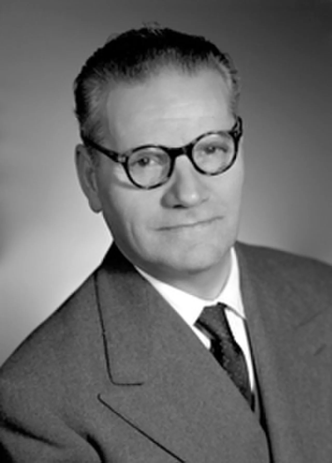 Portrait of Pasqualino Pasqualicchio (1899–1980) – memorial page