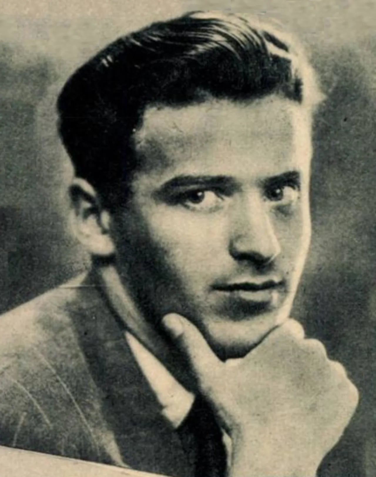 Portrait of Petre Munteanu (1916–1988) – memorial page