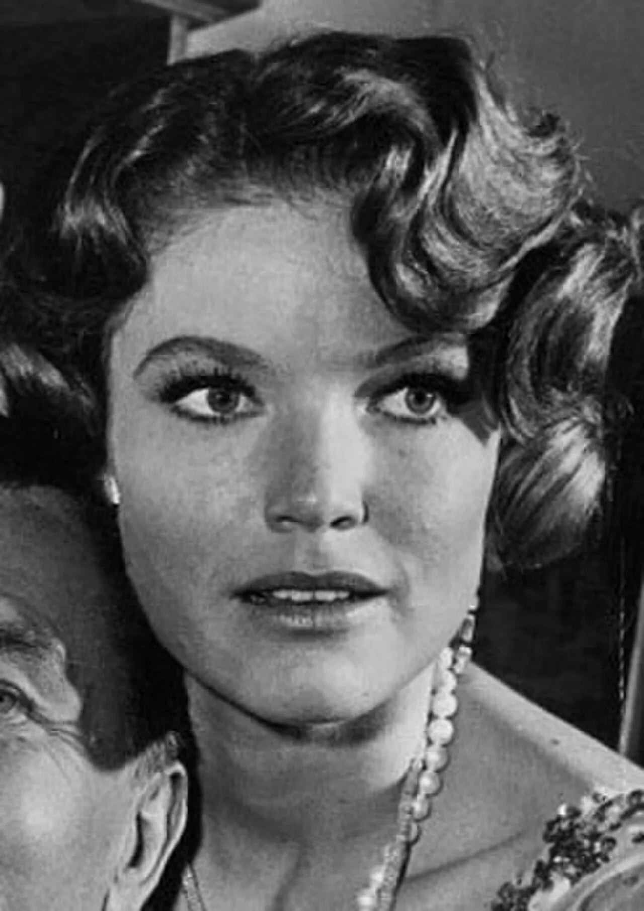 Portrait of Pippa Scott (1934–2025) – memorial page