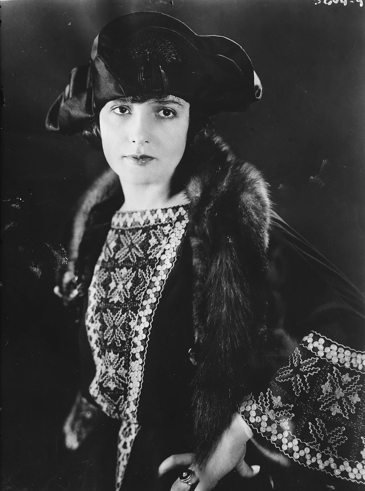 Porträt von Madge Bellamy (1899–1990) – Gedenkseite