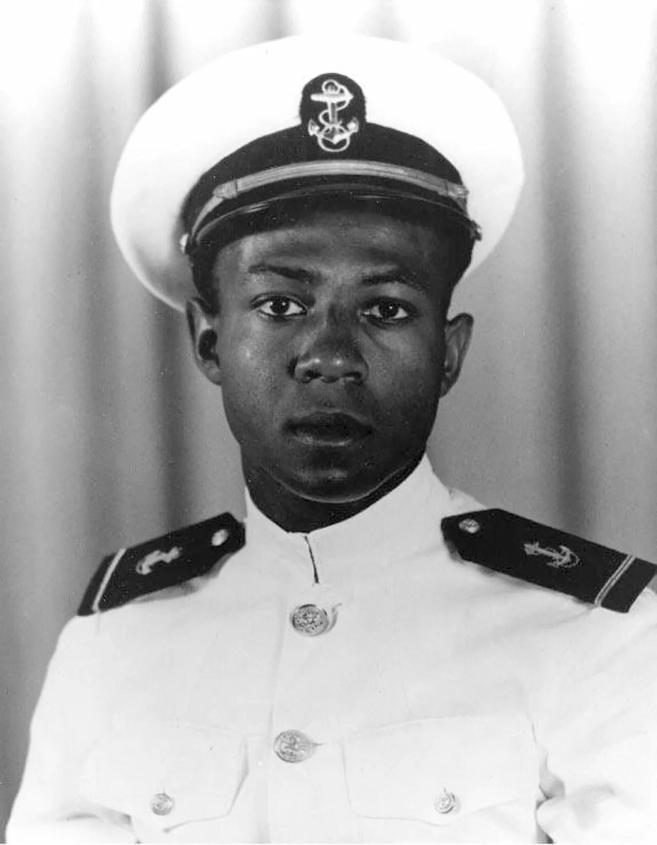 Portrait of Jesse L. Brown (1926–1950) – memorial page