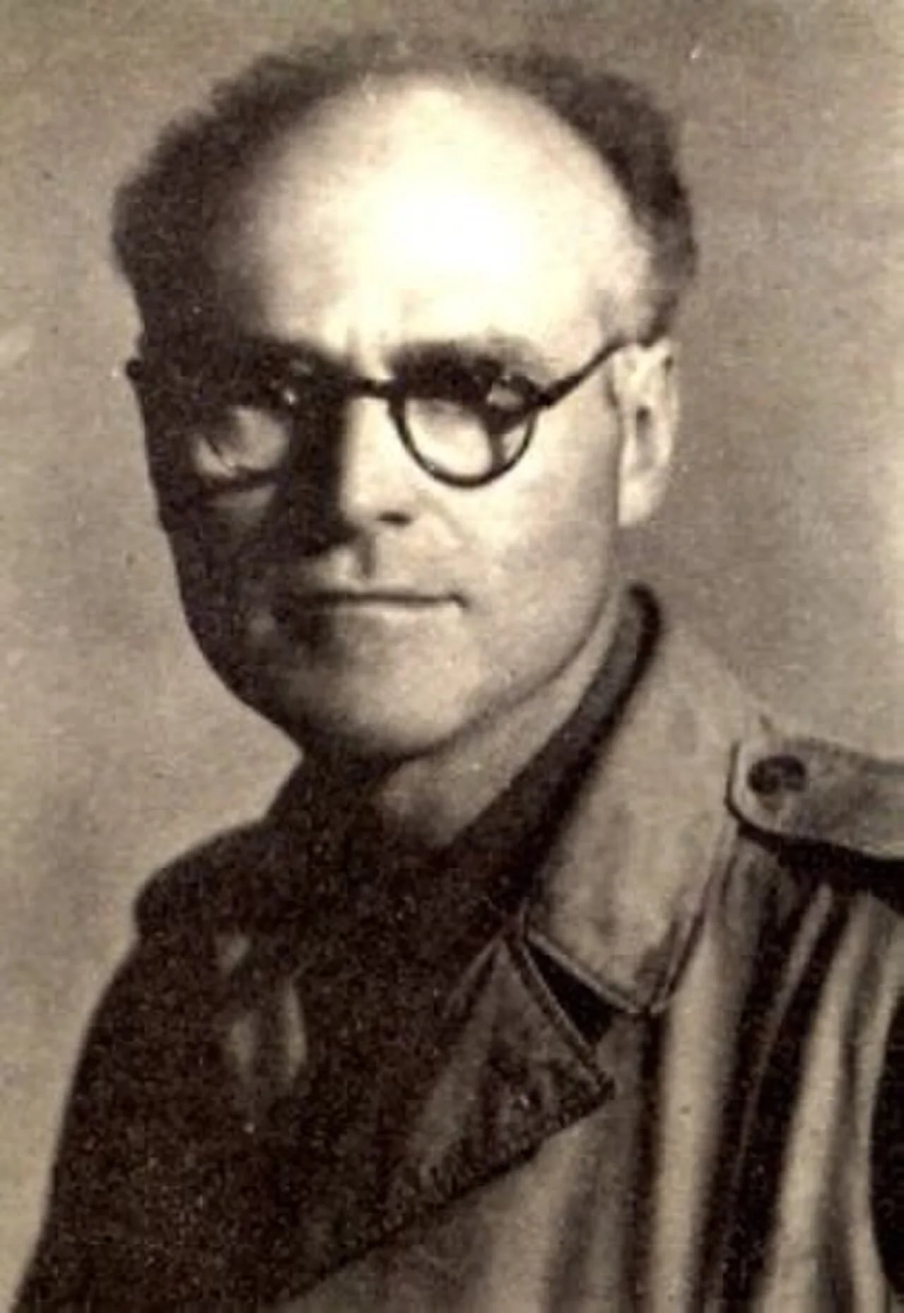 Portrait of Primo Savani (1897–1977) – memorial page