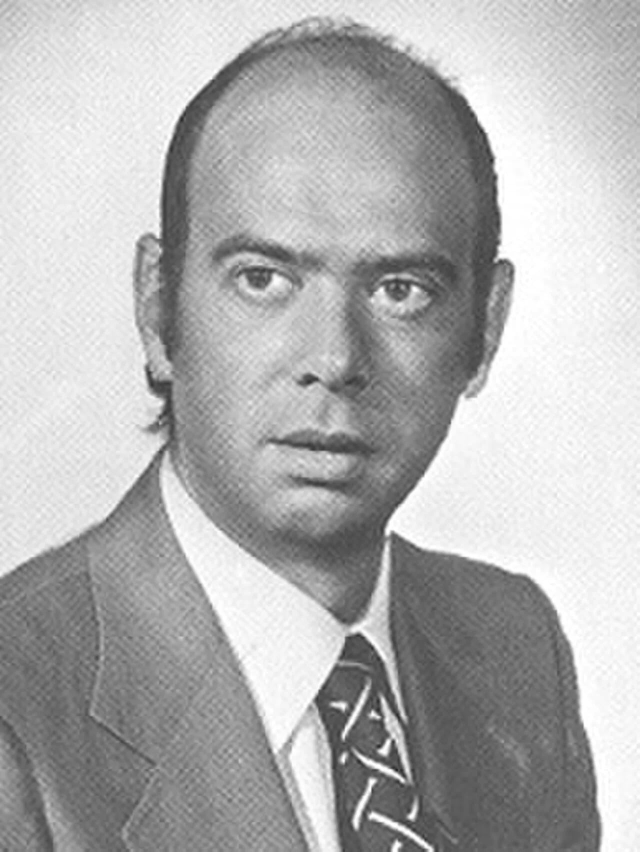 Portrait of Renato Altissimo (1940–2015) – memorial page