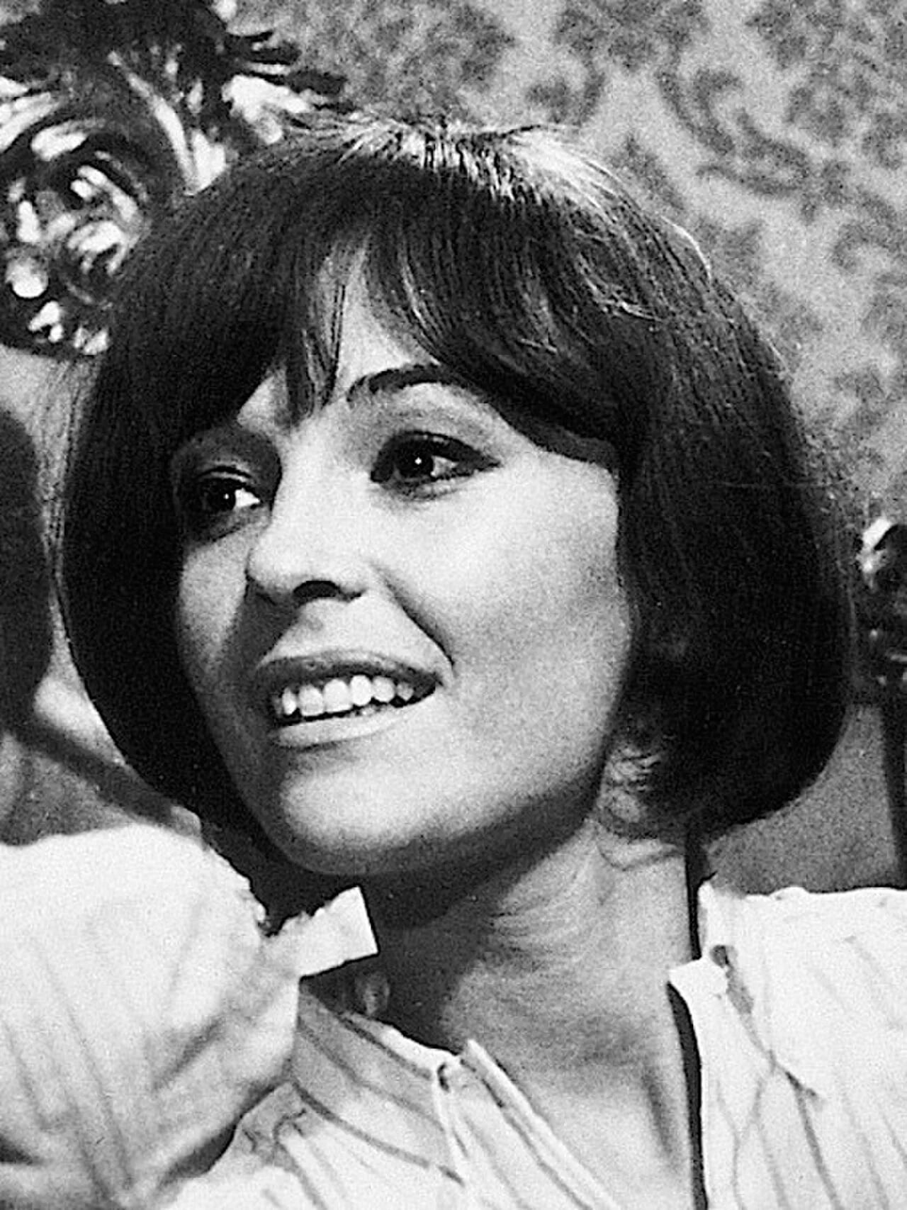 Portrait of Renée Longarini (1931–2010) – memorial page