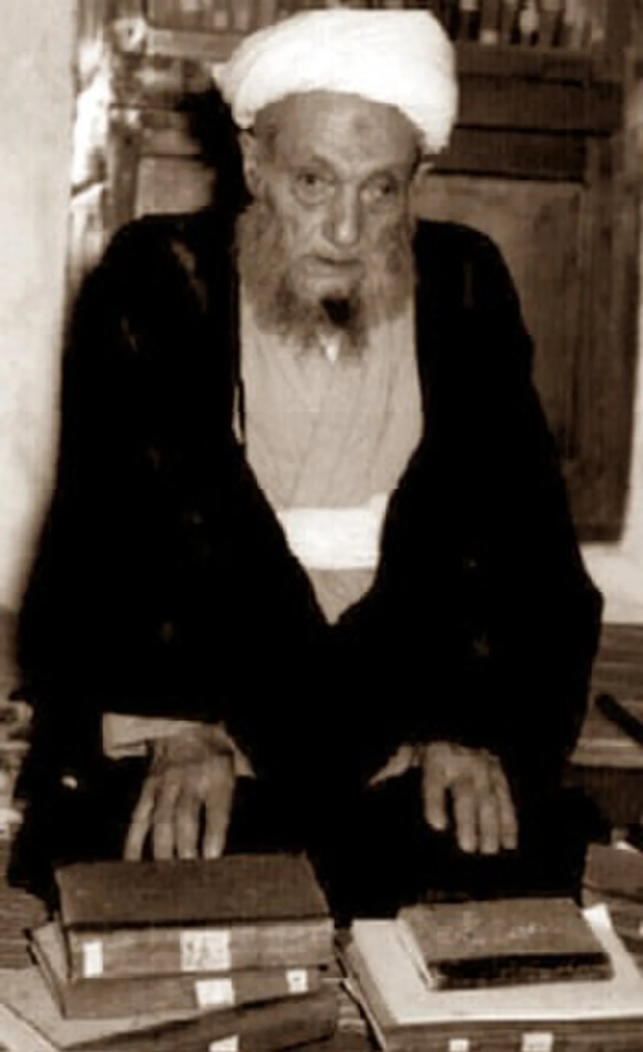 Portrait of Agha-Bozorg Tehrani (1876–1970) – memorial page
