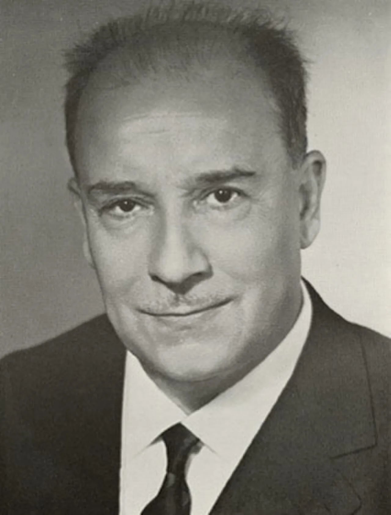 Porträt von Stefano Siglienti (1898–1971) – Gedenkseite