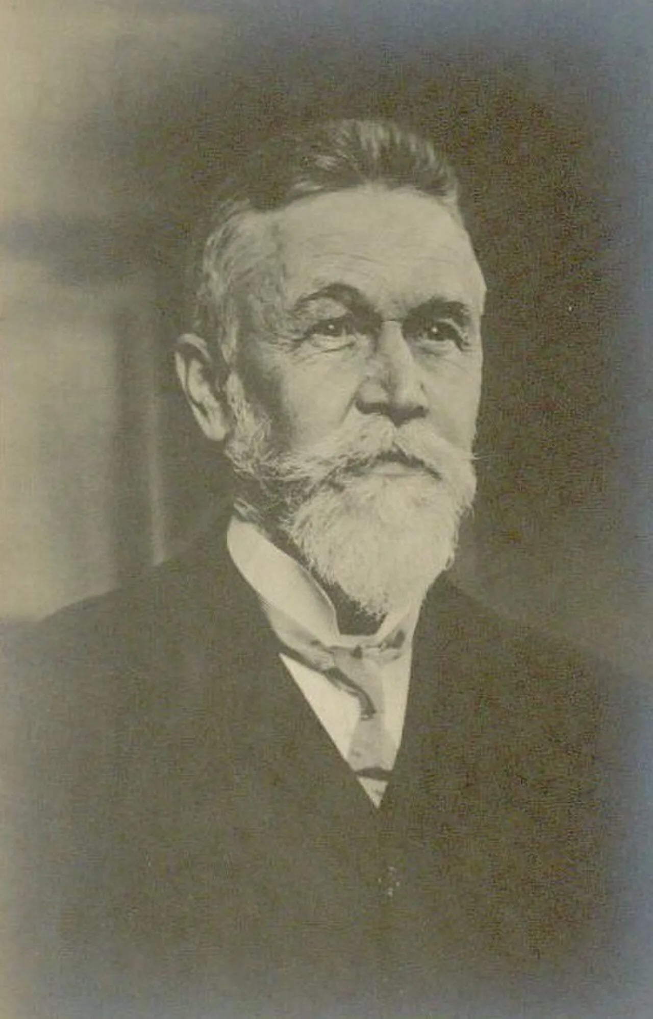 Portrait of Friedrich Matthei (1853–1923) – memorial page