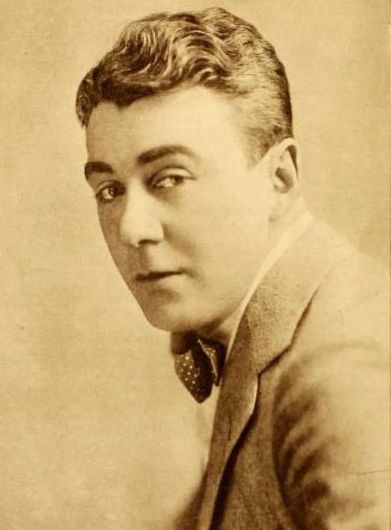 Portrait of Tom Moore (1883–1955) – memorial page