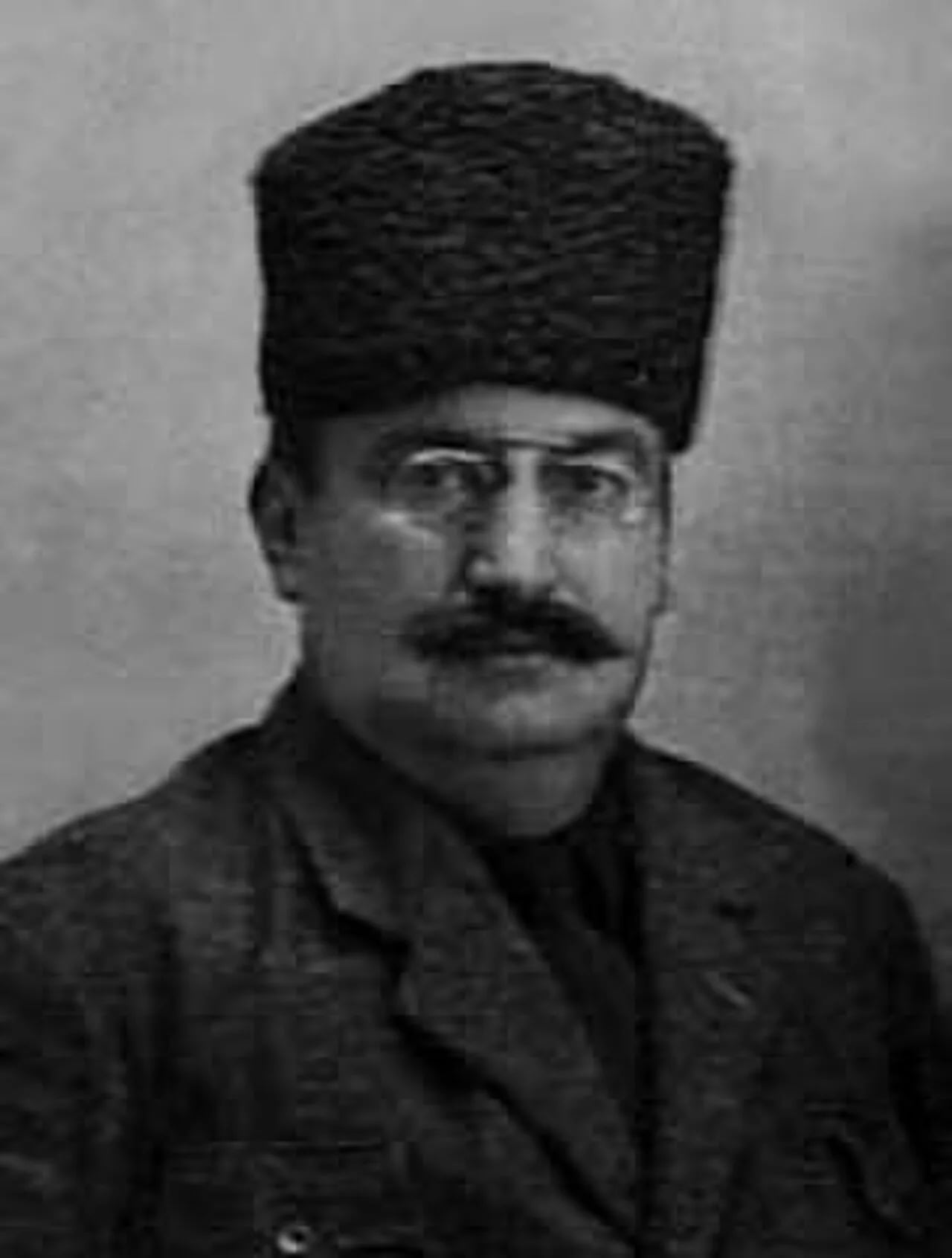 Portrait of Yunus Nadi Abalıoğlu (1879–1945) – memorial page