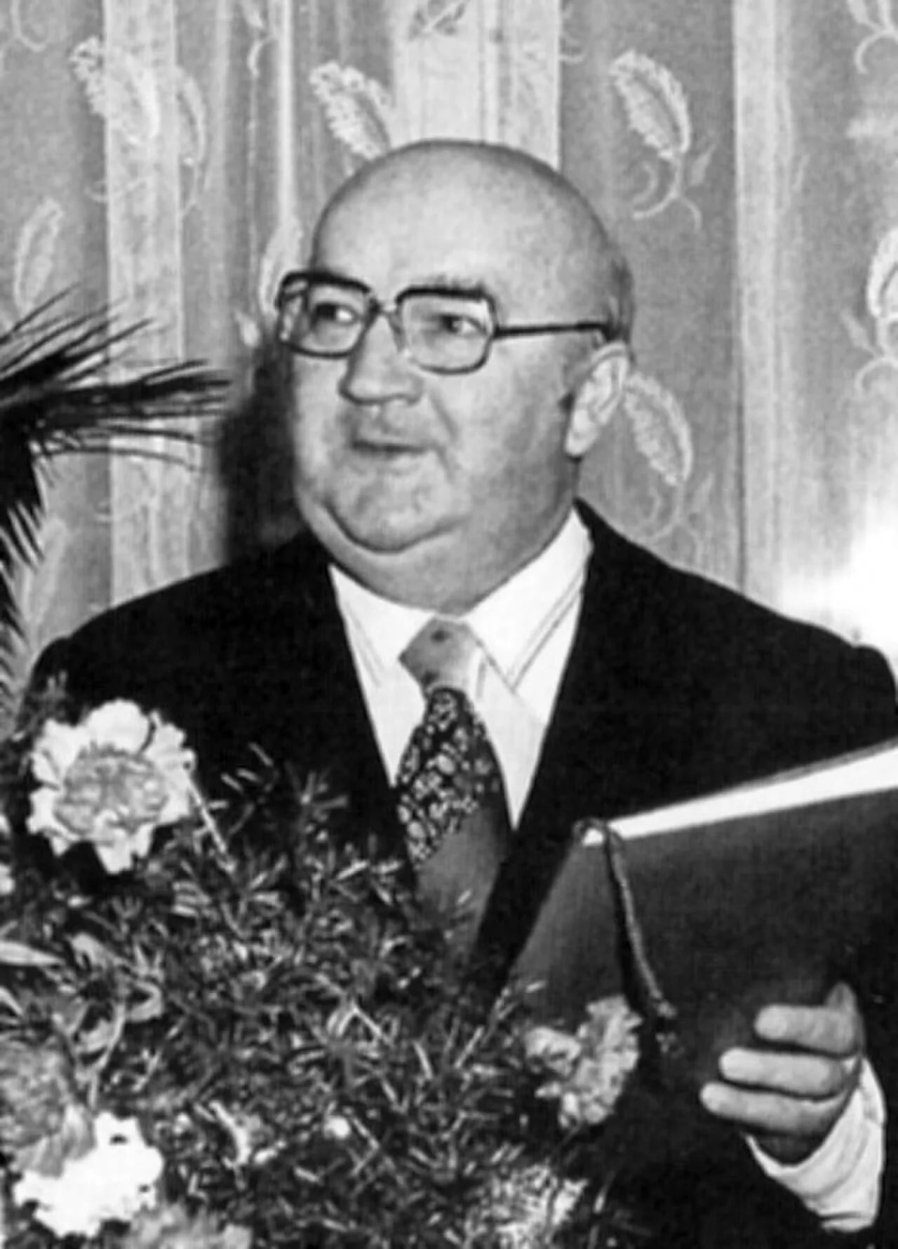 Portrait of Wilhelm Szewczyk (1916–1991) – memorial page