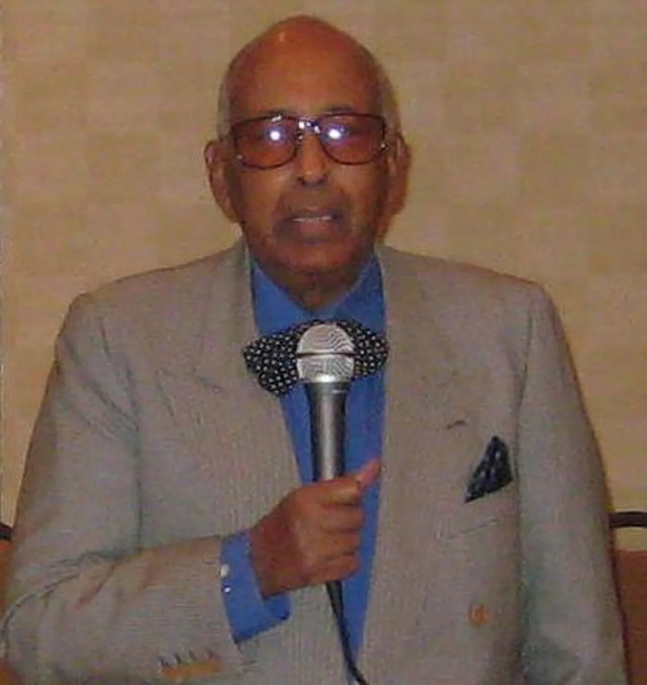 Porträt von Abdirahman Jama Barre (1937–2017) – Gedenkseite