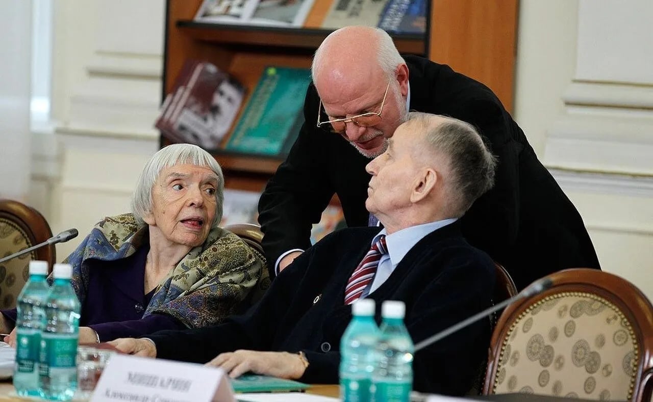 Porträt von Sergei Sergejewitsch Alexejew (1924–2013) – Gedenkseite
