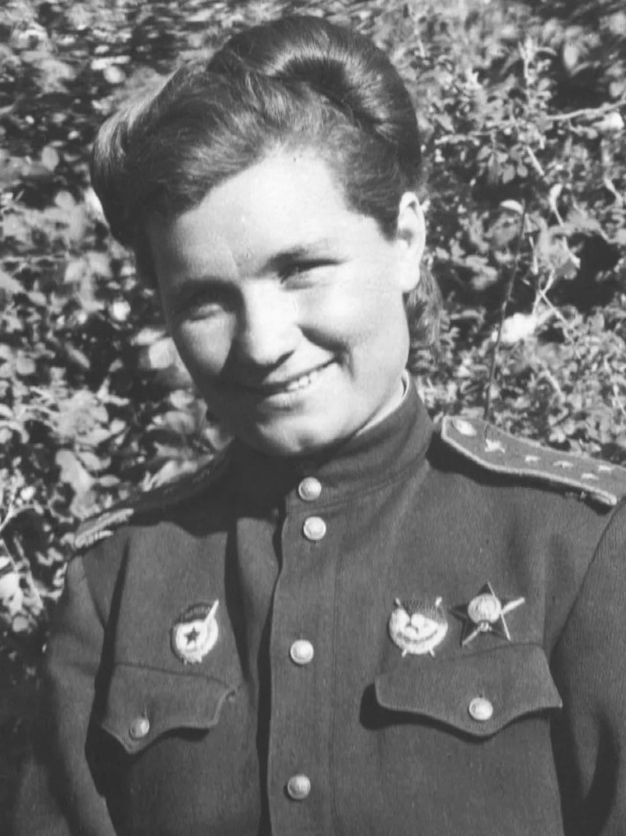 Porträt von Serafima Tarassowna Amossowa (1914–1992) – Gedenkseite