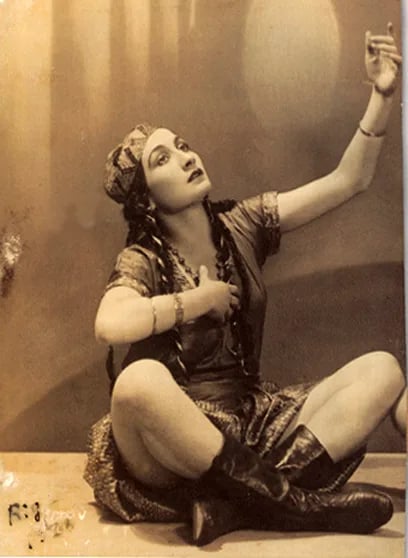 Portrait of Mia Arbatova (1911–1990) – memorial page
