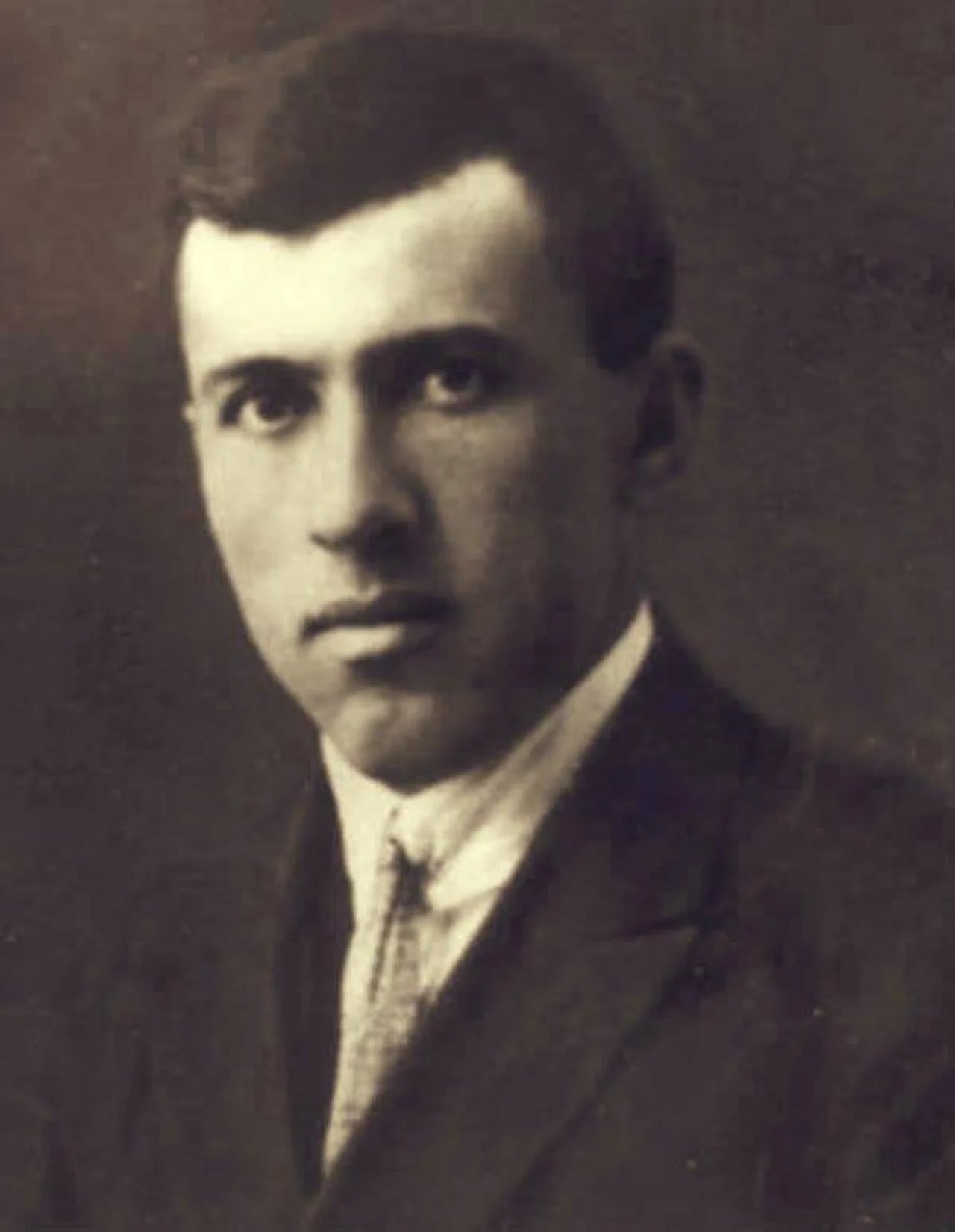 Portrait of Hayk Asatryan (1900–1956) – memorial page