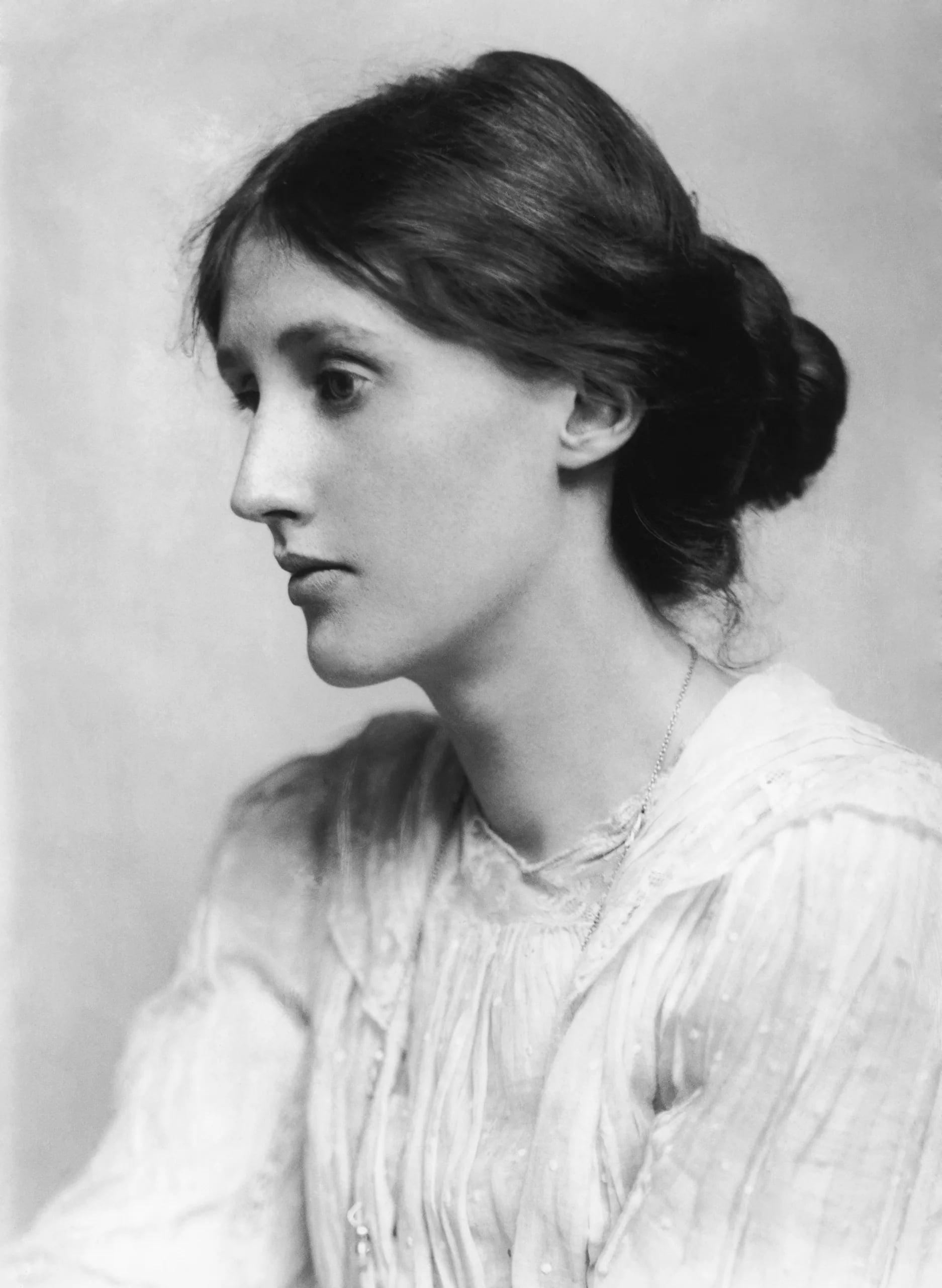 Portrait of Virginia Woolf (1882–1941) – memorial page