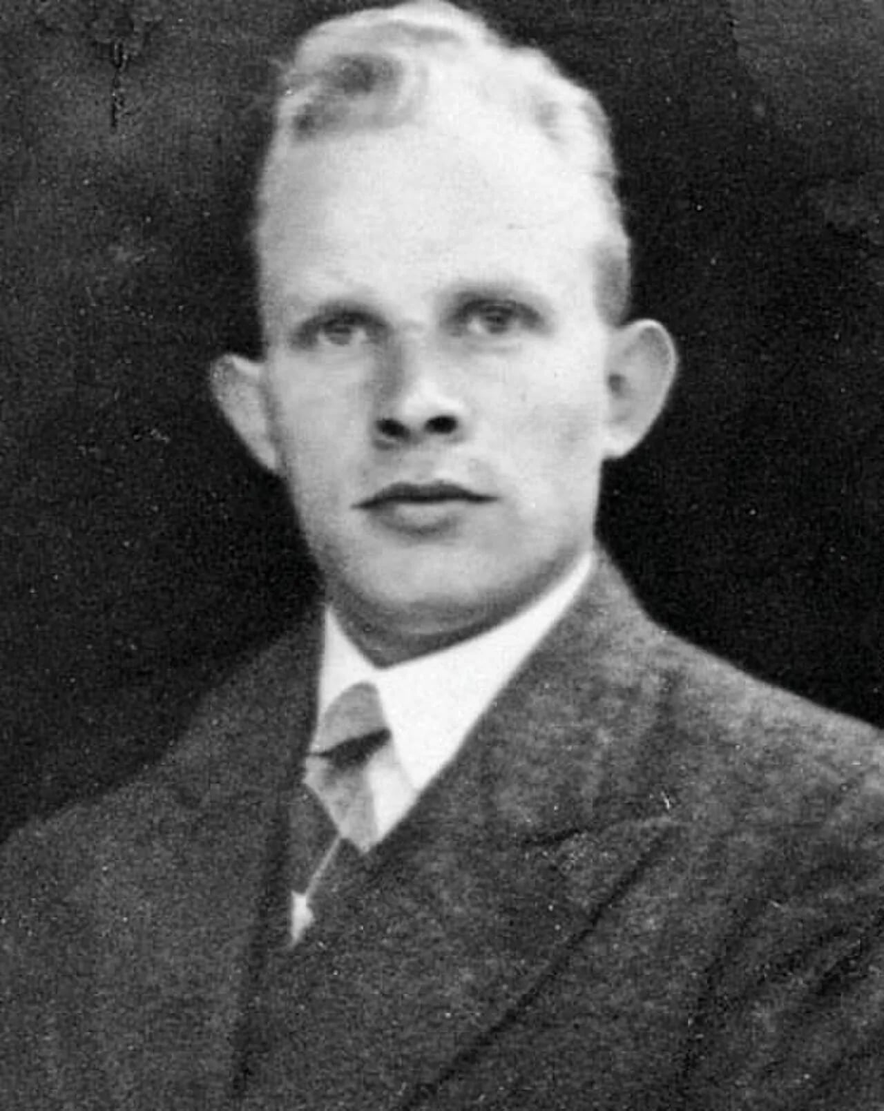 Portrait of Assien Bohmers (1912–1988) – memorial page