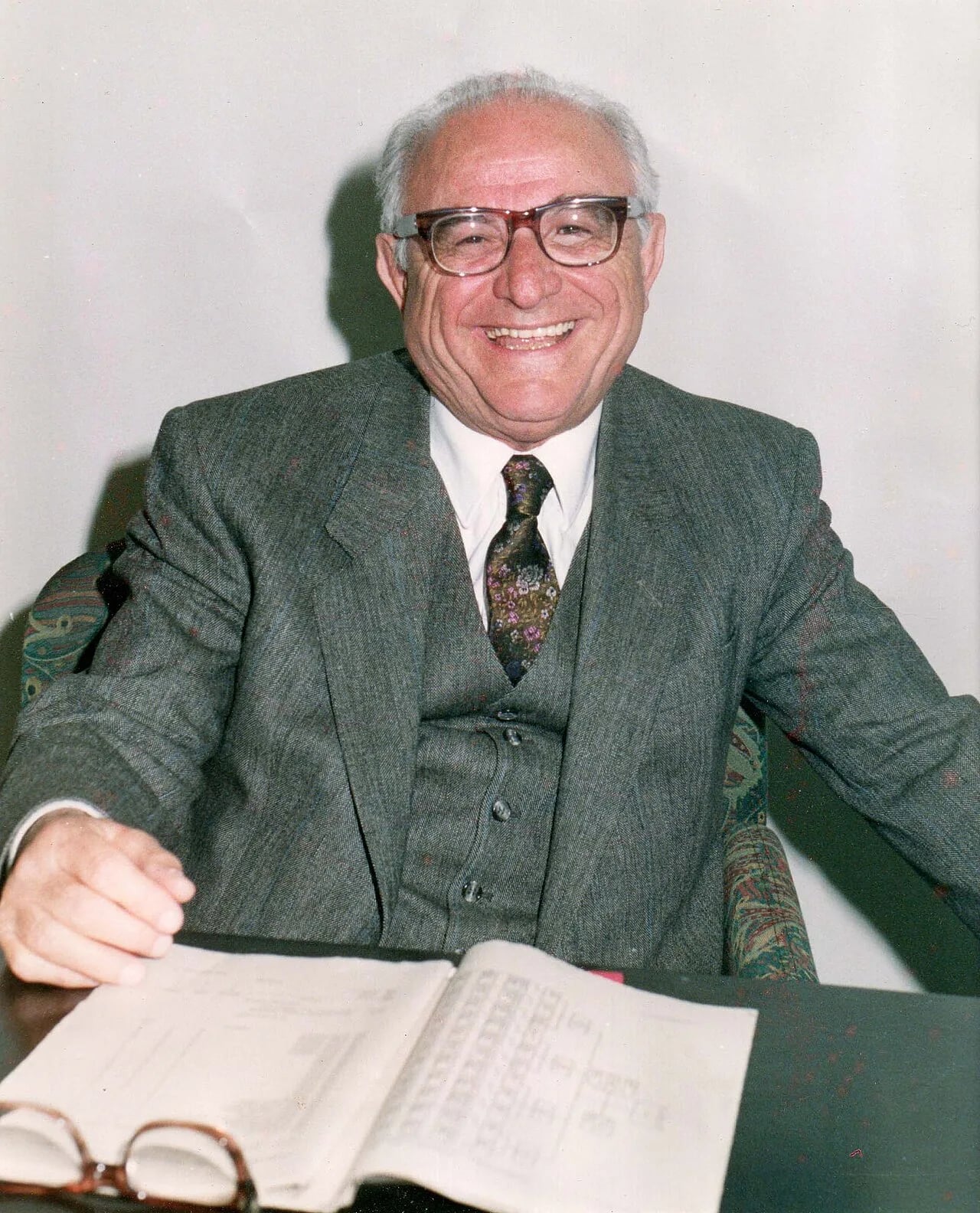 Porträt von Mustafa Kemal Kurdaş (1920–2011) – Gedenkseite