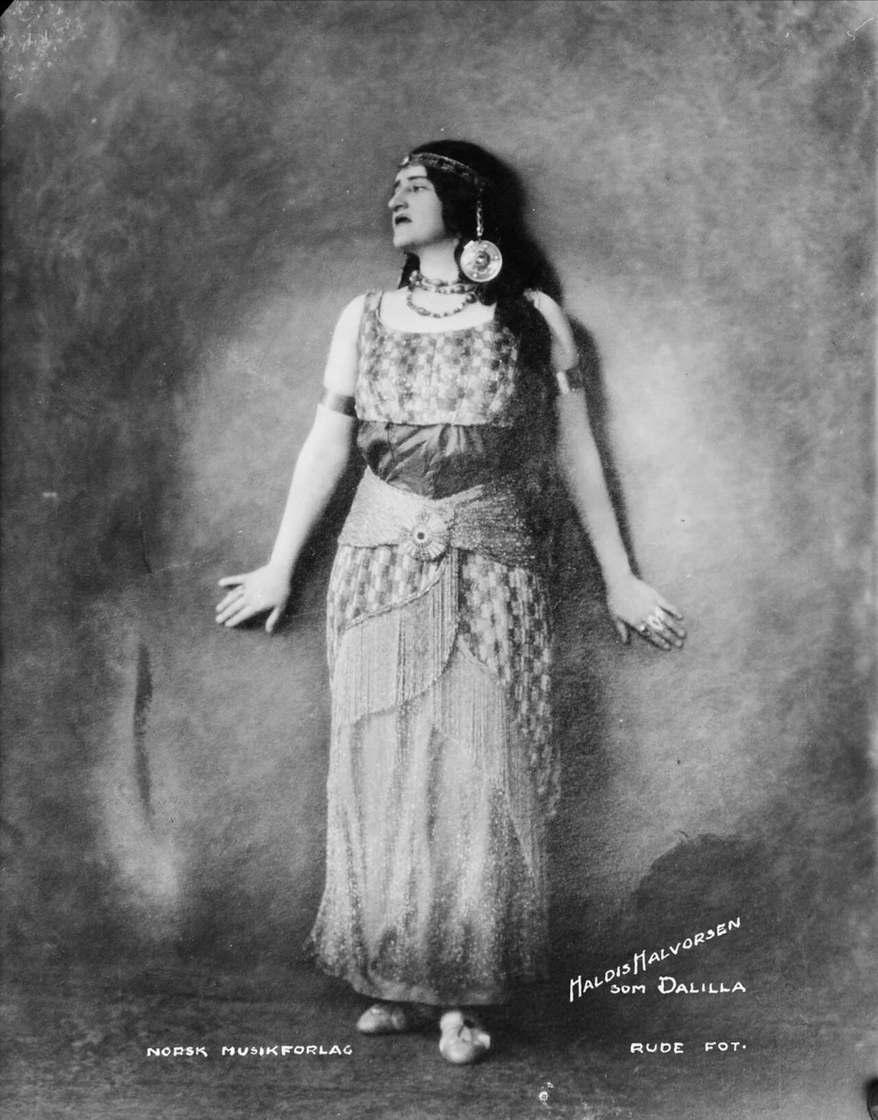 Portrait of Haldis Halvorsen (1889–1936) – memorial page