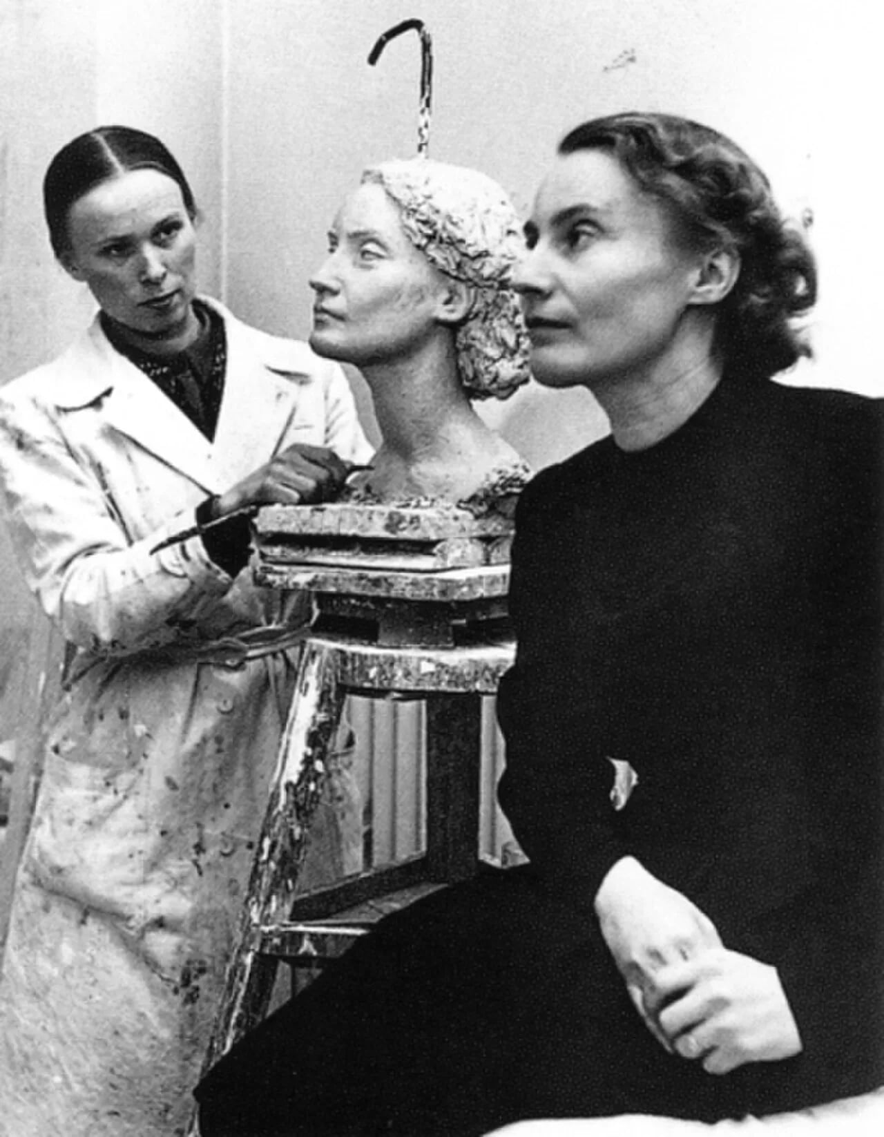 Porträt von Helvi Hämäläinen (1907–1998) – Gedenkseite