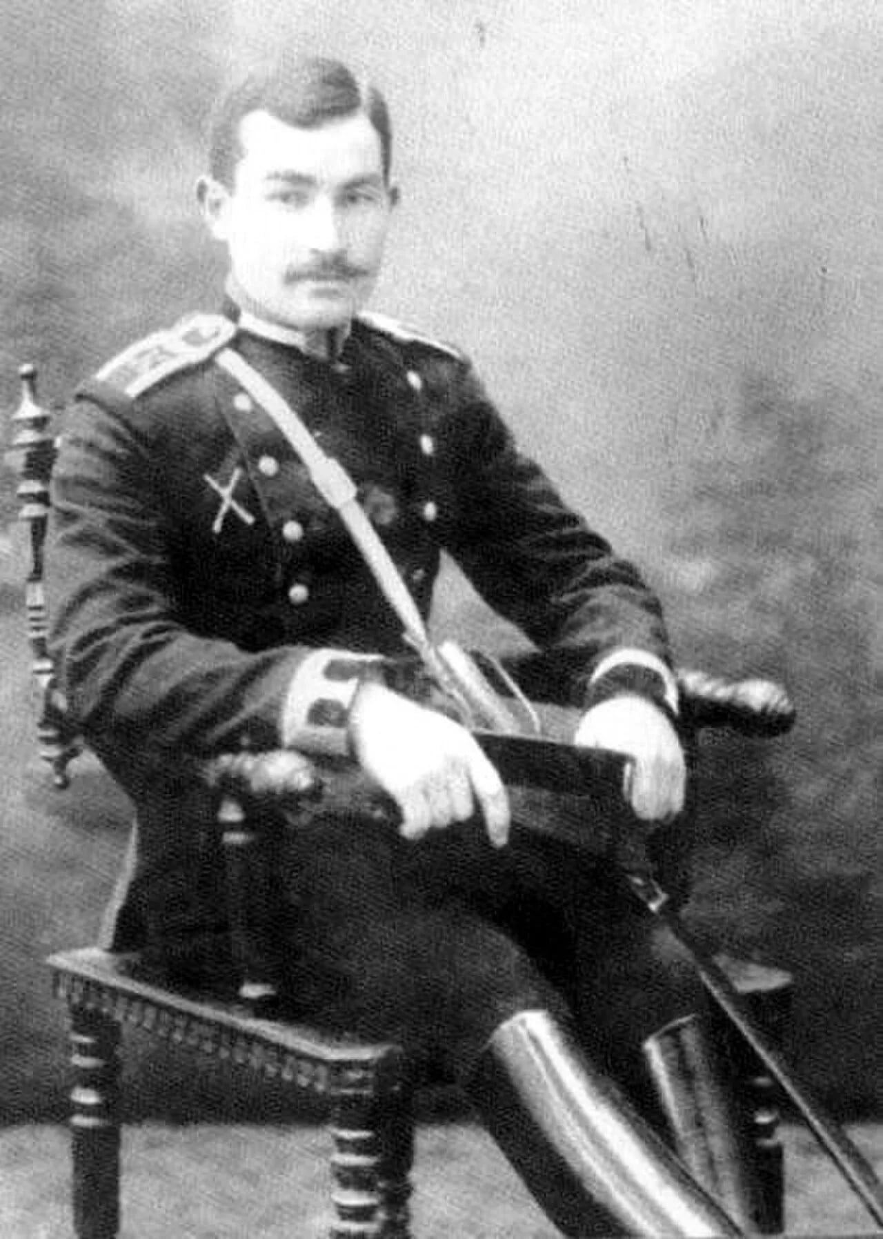 Porträt von Fərrux Ağa Qayıbov (1891–1916) – Gedenkseite