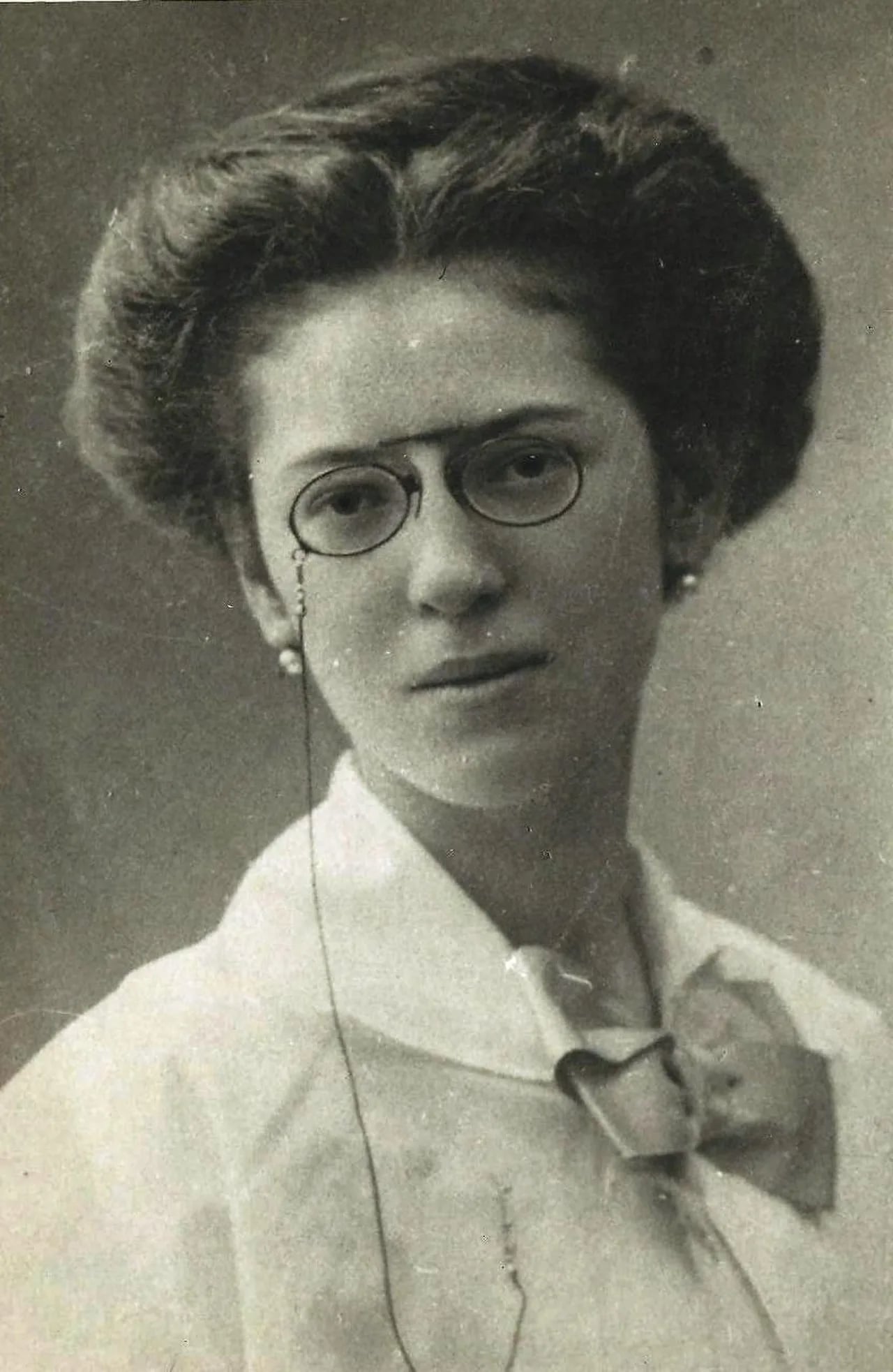 Portrait of Xədicə Qayıbova (1893–1938) – memorial page