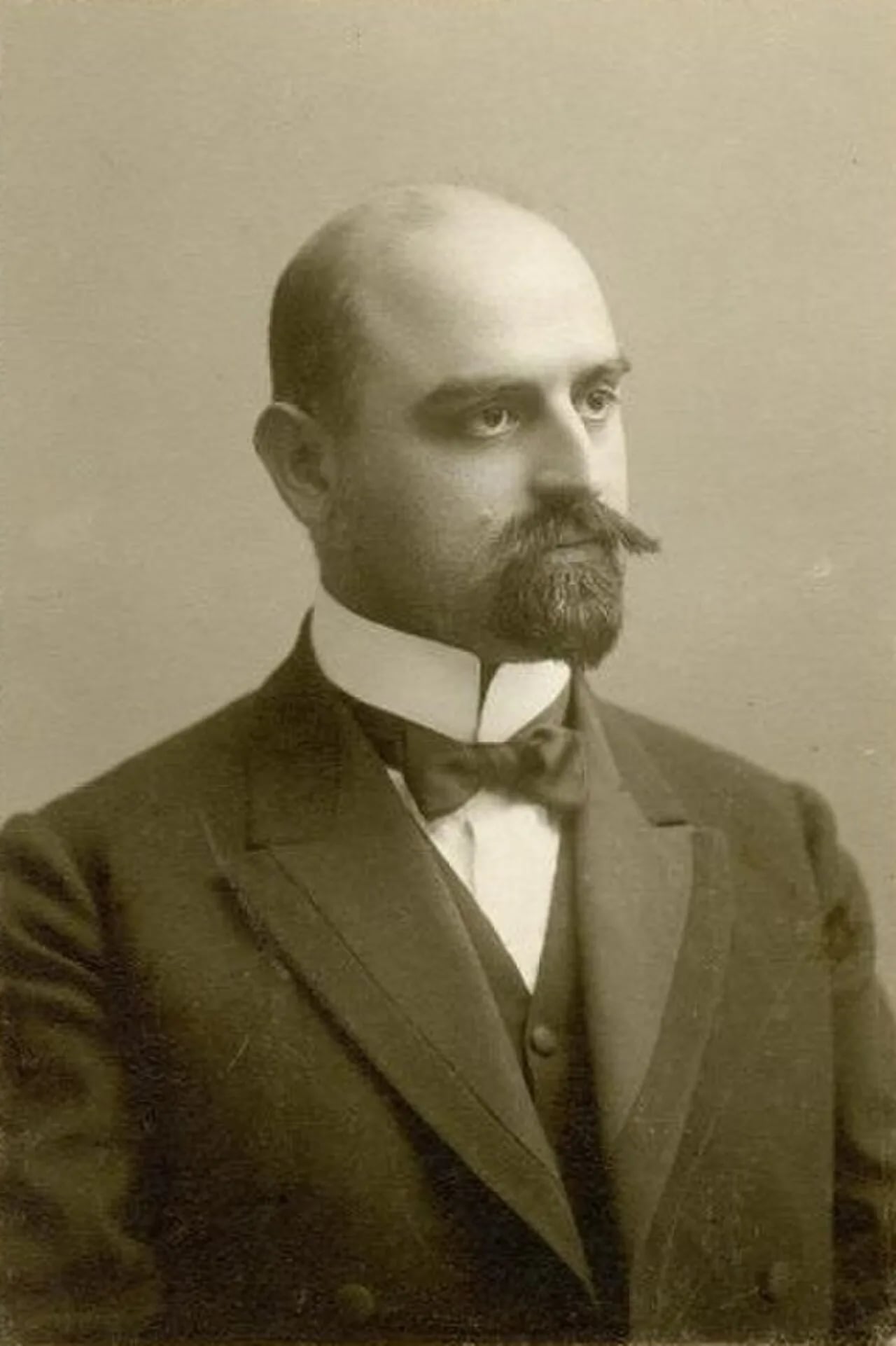 Portrait of Pierre Herzen (1871–1947) – memorial page