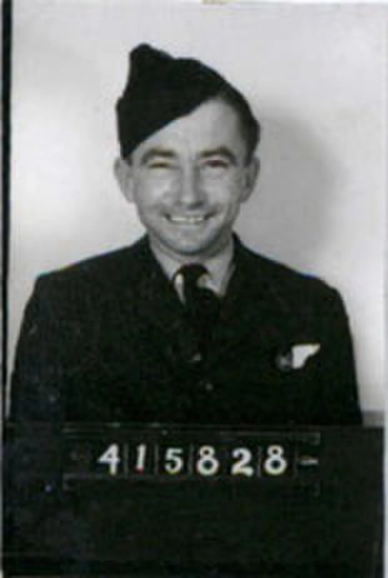Porträt von William Roach (1914–1944) – Gedenkseite