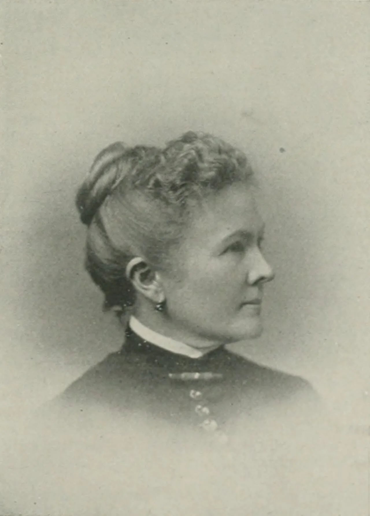 Portrait of Idora M. Plowman (1843–1929) – memorial page