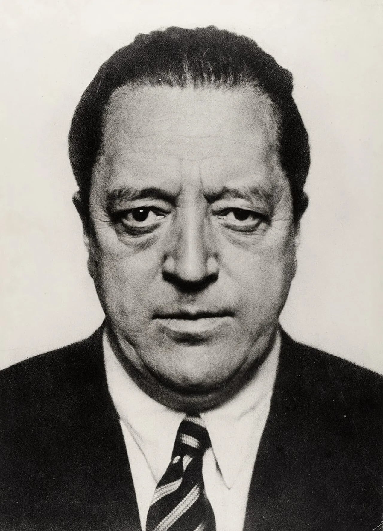Portrait of Ludwig Mies van der Rohe (1886–1969) – memorial page
